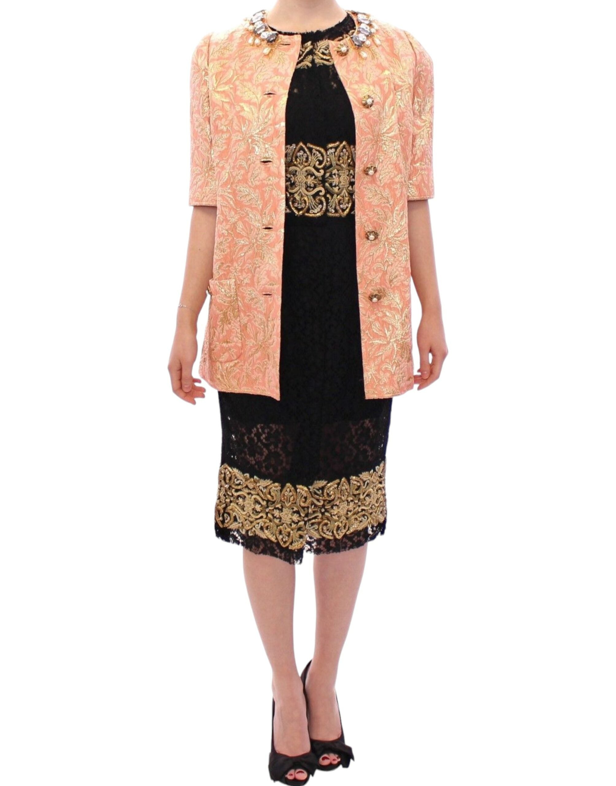Veste en brocart de soie rose Dolce & Gabbana ornée de cristaux, style élégant et luxueux.