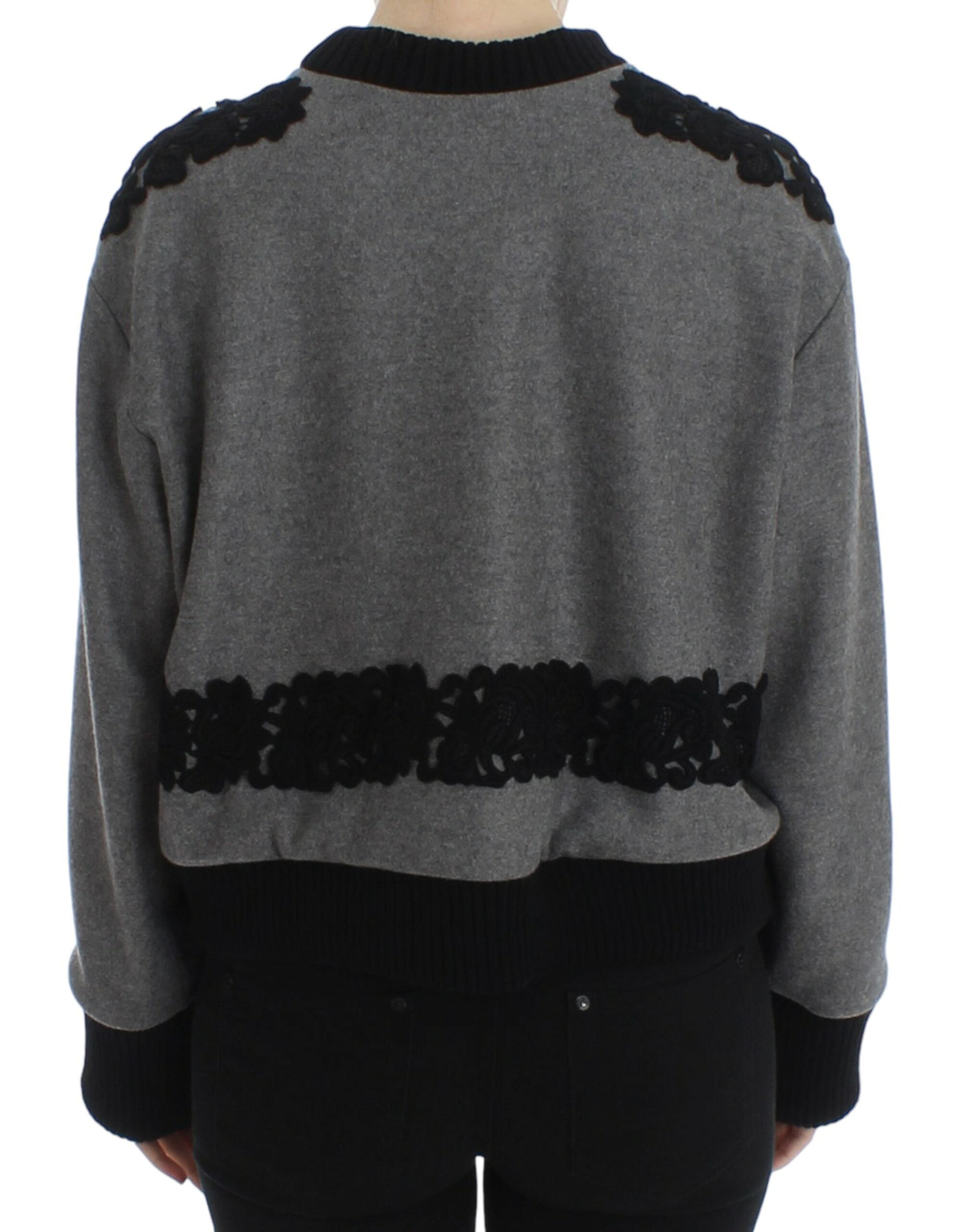 Pull Dolce & Gabbana en laine, cachemire et dentelle gris et noir, élégant et confortable, pour femmes.