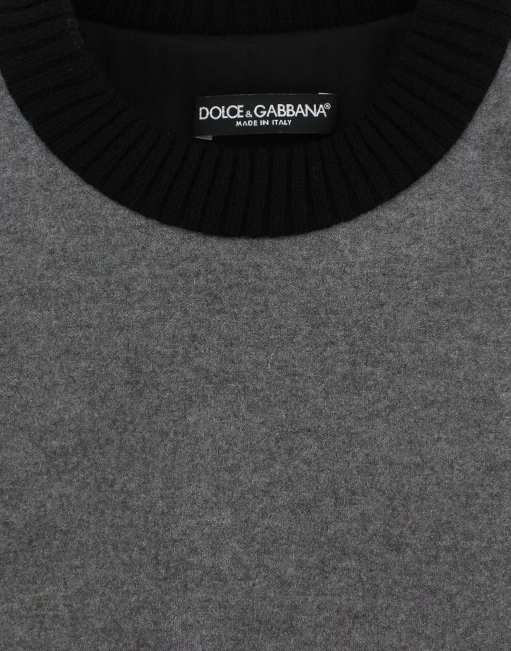 Pull en laine, cachemire et dentelle gris et noir de Dolce & Gabbana, pull élégant avec détails raffinés.