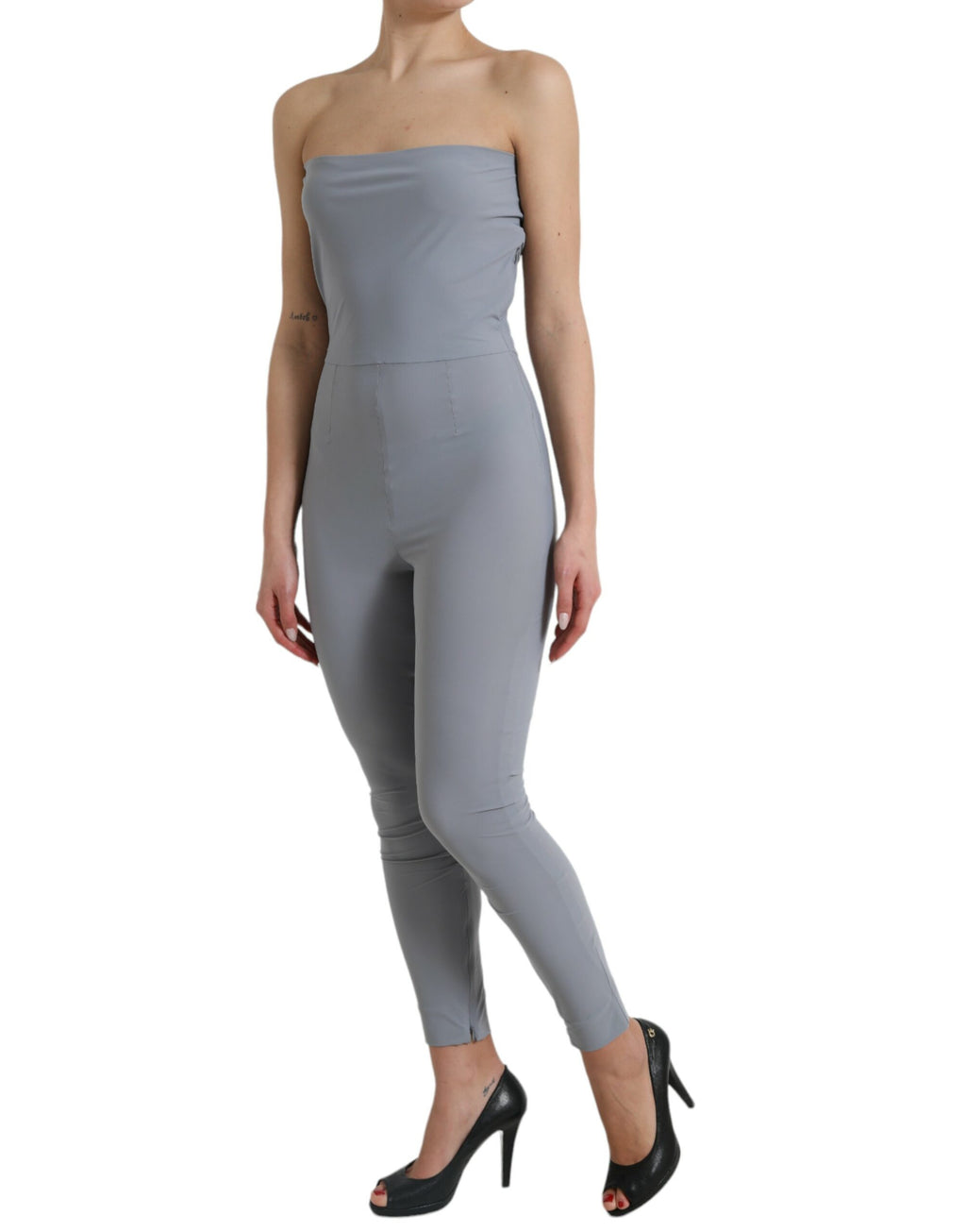 Combinaison moulante sans bretelles en nylon gris de Dolce & Gabbana, silhouette élégante et moderne pour femme.