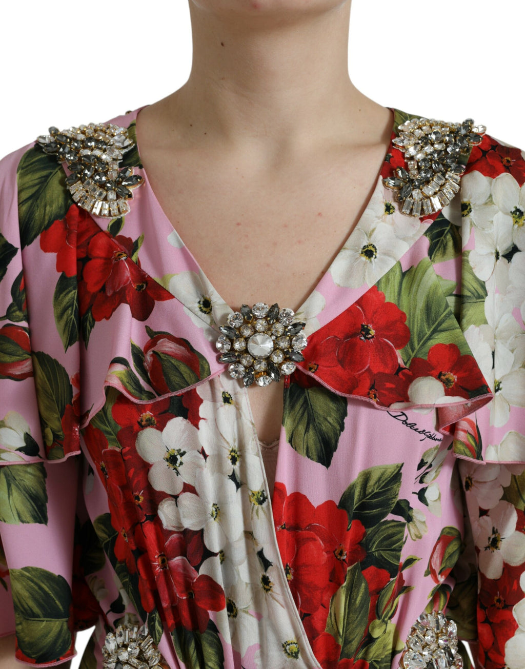 Robe en ligne A Dolce & Gabbana à fleurs multicolores, ornée de cristaux, élégante et sophistiquée.