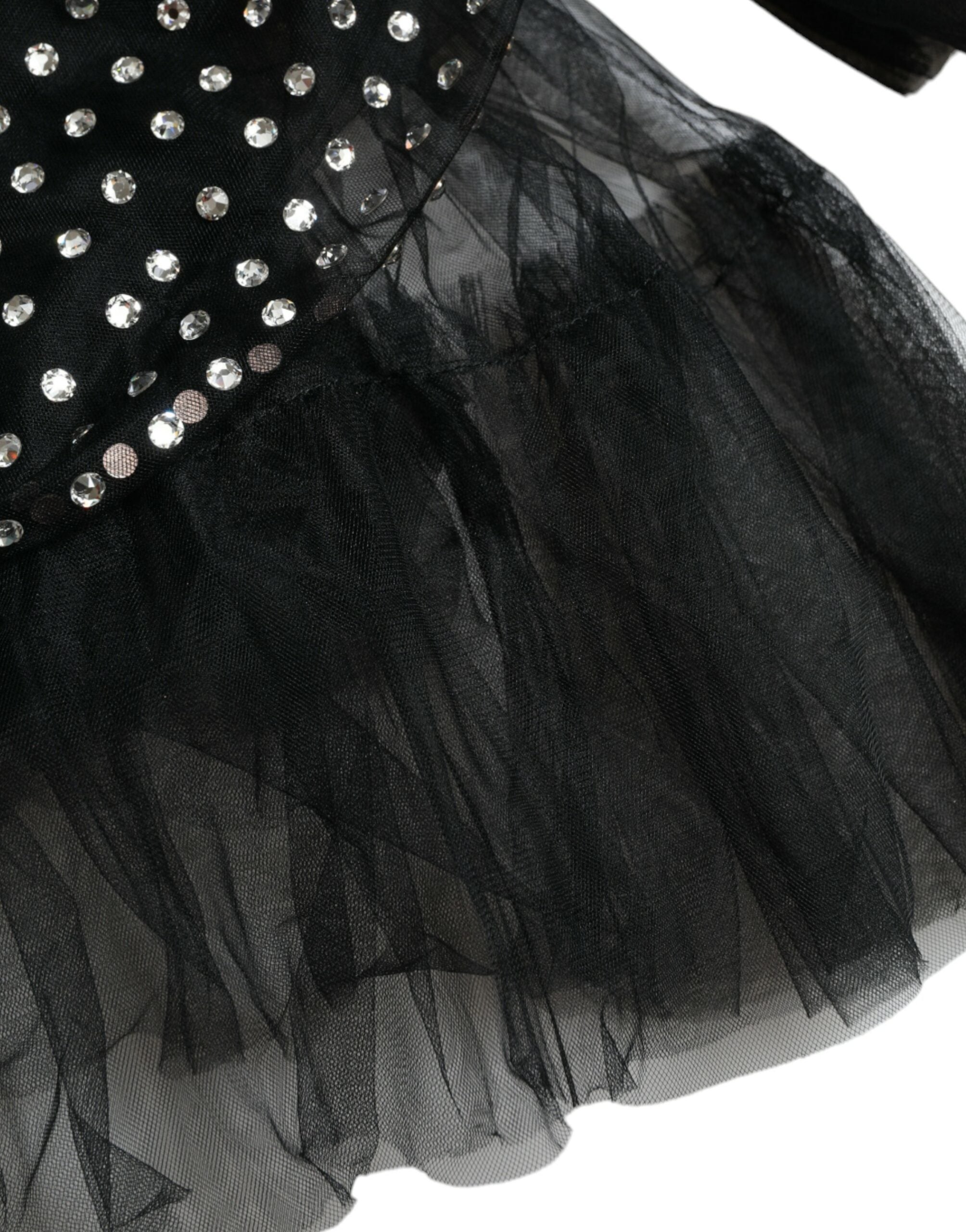 Robe longue noire Dolce & Gabbana à taille évasée, ornée de cristaux brillants et élégants détails sophistiqués.