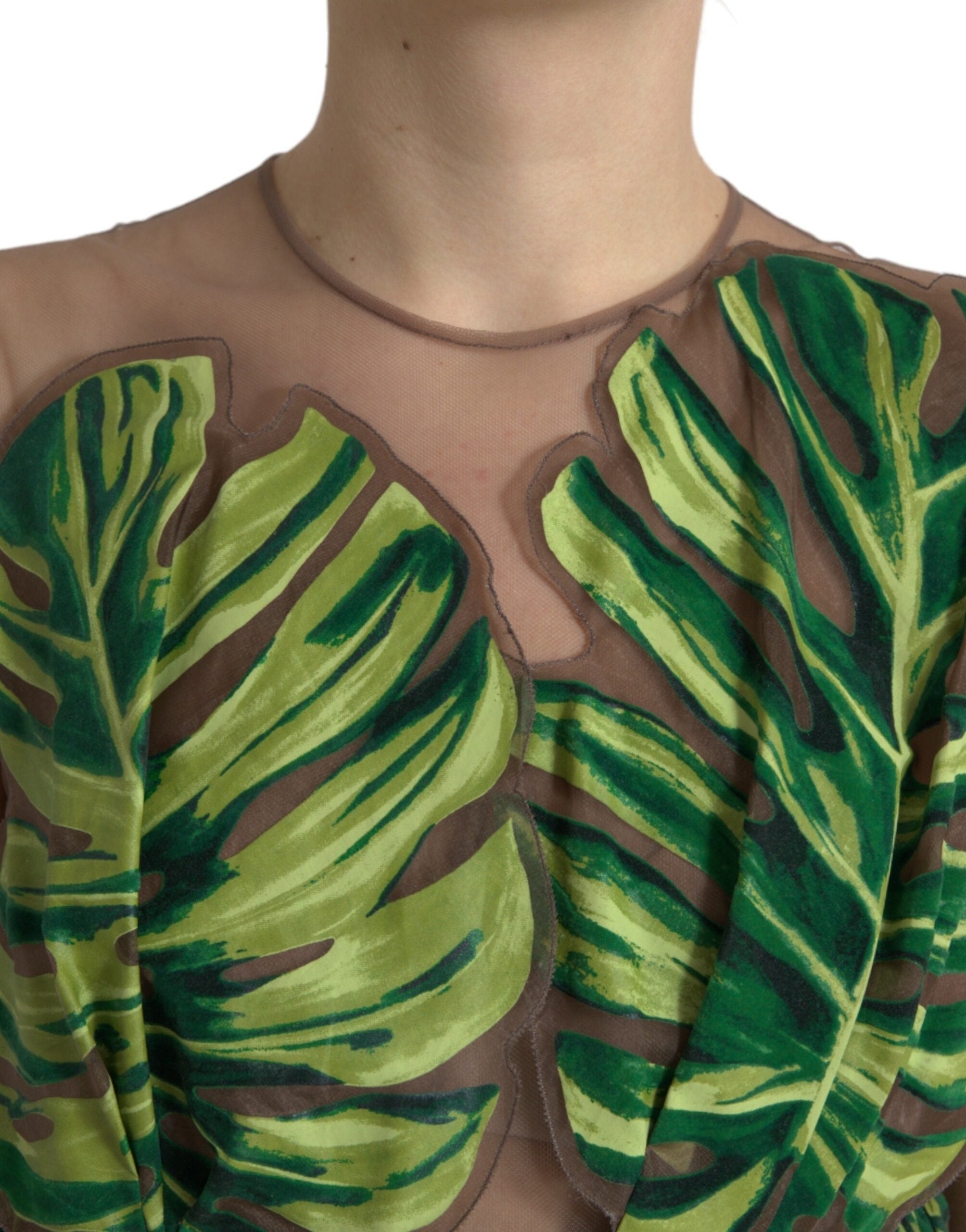 Robe longue sans manches Dolce & Gabbana à feuilles de bananier vert, style maxi élégant et fluide.