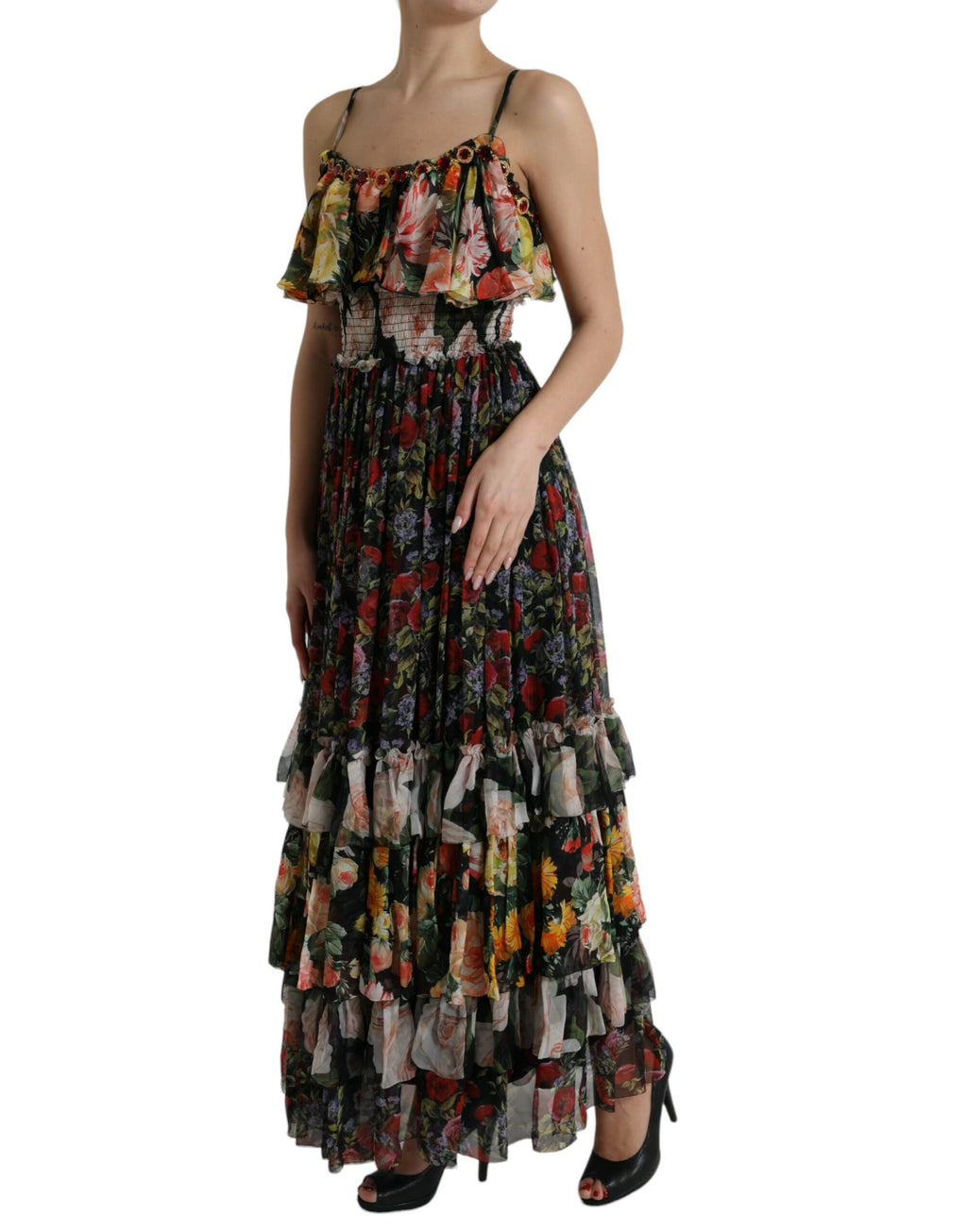 Robe longue en chiffon à fleurs multicolores de Dolce & Gabbana, robe maxi à couches avec motif floral élégant.