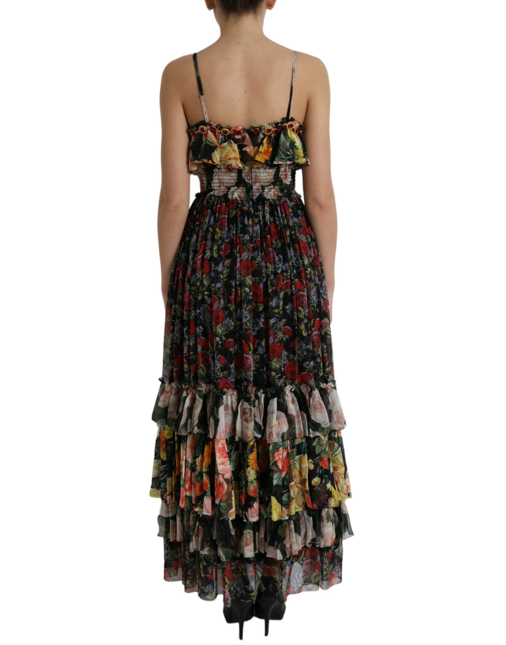 Robe longue en chiffon à fleurs multicolores de Dolce & Gabbana avec plusieurs couches et style élégant.