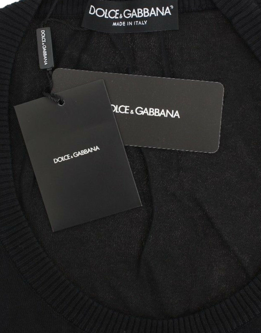 Pull-over Dolce & Gabbana en cachemire noir à col rond, douceur et élégance pour un style sophistiqué.