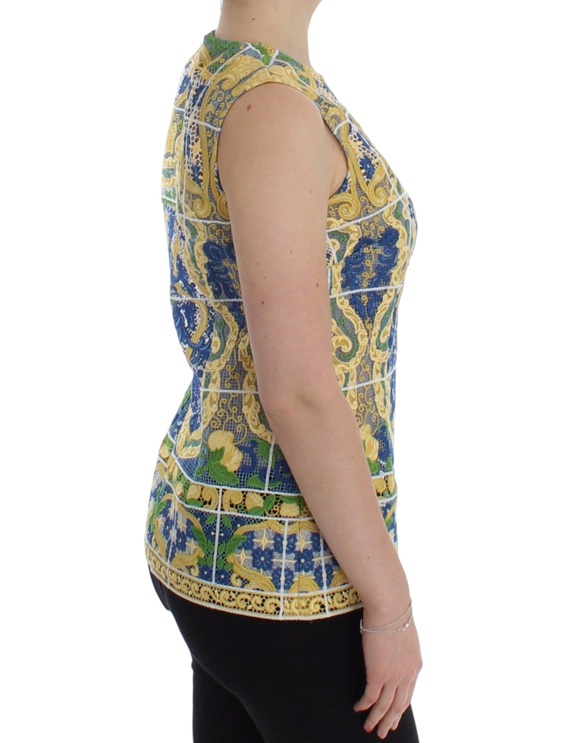 Pull Dolce & Gabbana multicolore avec broderie motif majolique, sweat en laine à manches longues et design coloré.