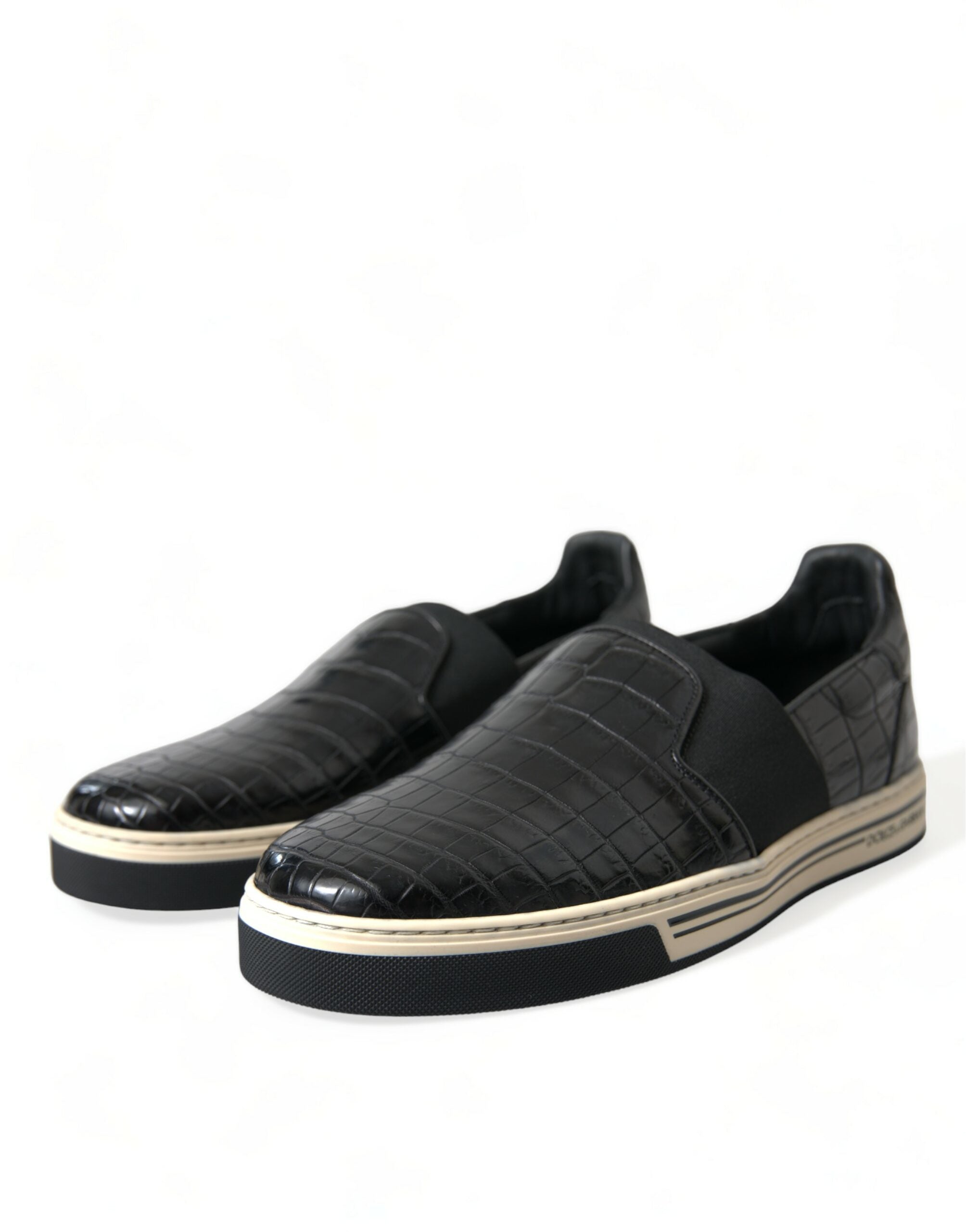 Chaussures sneakers Dolce & Gabbana en cuir exotique noir croco, style élégant et moderne, vue en gros plan.