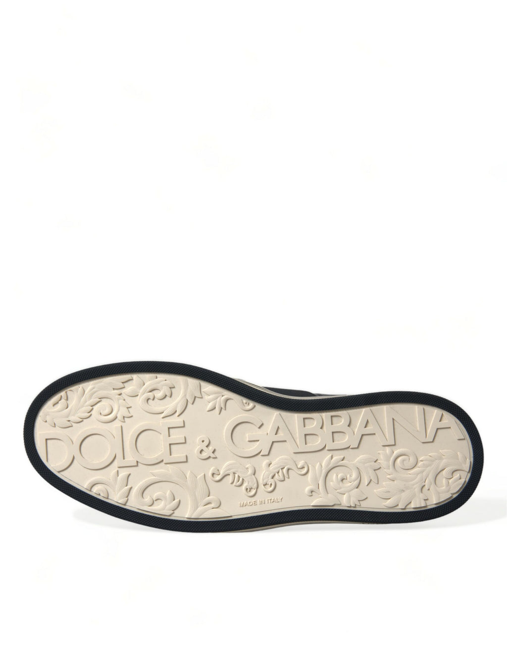 Chaussures sneakers Dolce & Gabbana en cuir exotique noir à motif crocodile, vue de face.