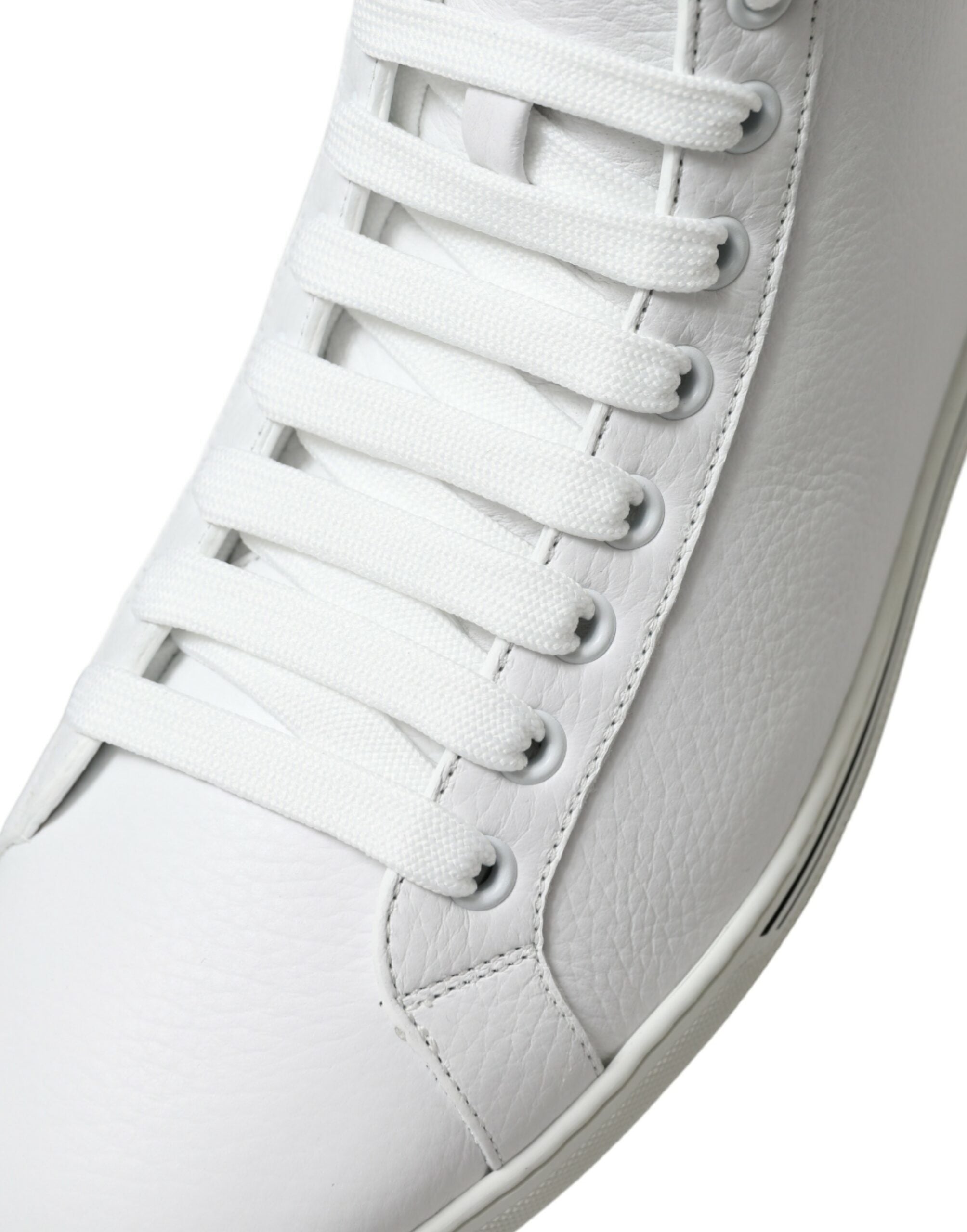 Basket montantes Dolce & Gabbana Saint Tropez blanches pour hommes, chaussures de sport élégantes avec détails en cuir.