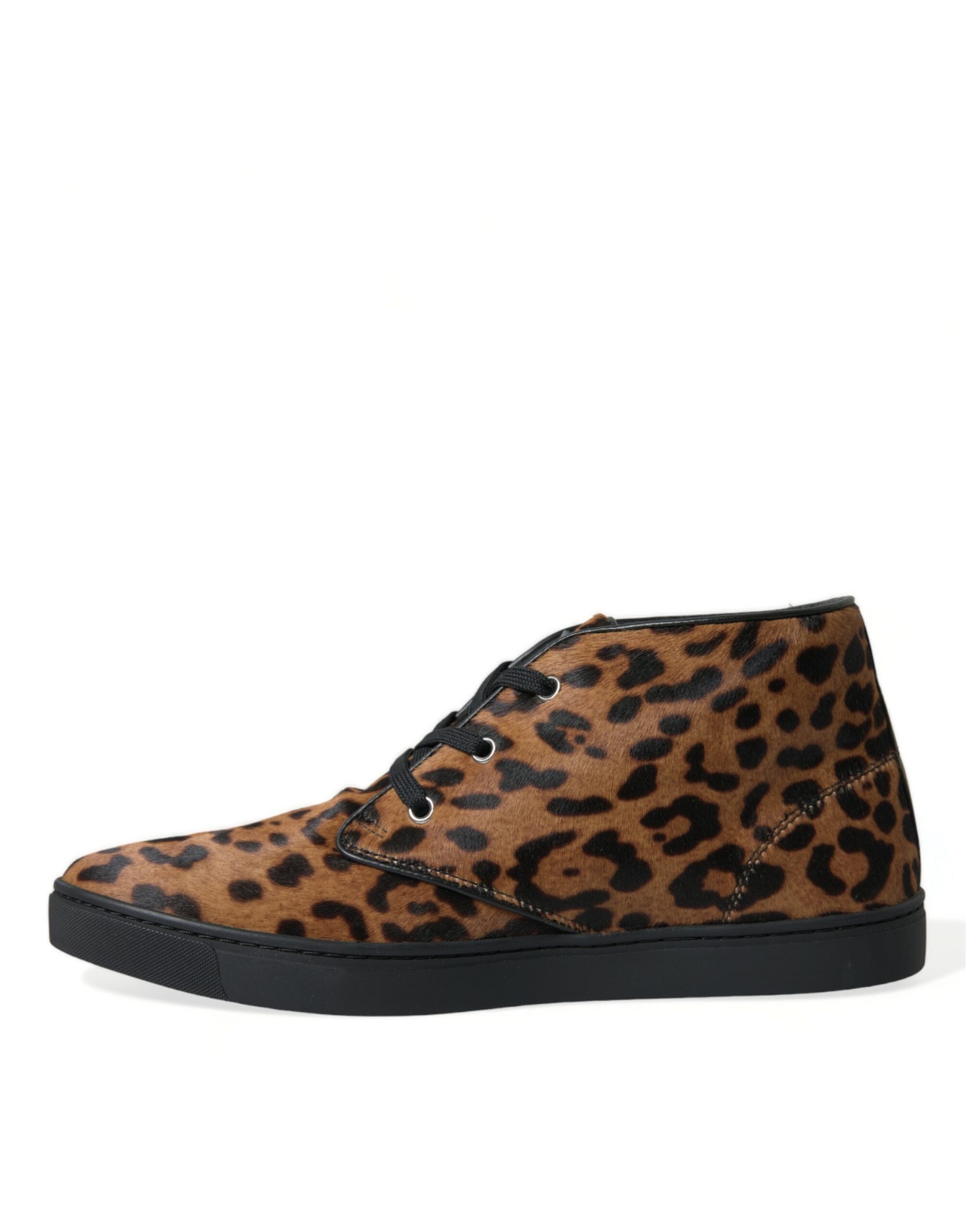 Chaussures sneakers en cuir de léopard marron en peau de pony de Dolce & Gabbana, style élégant et tendance.