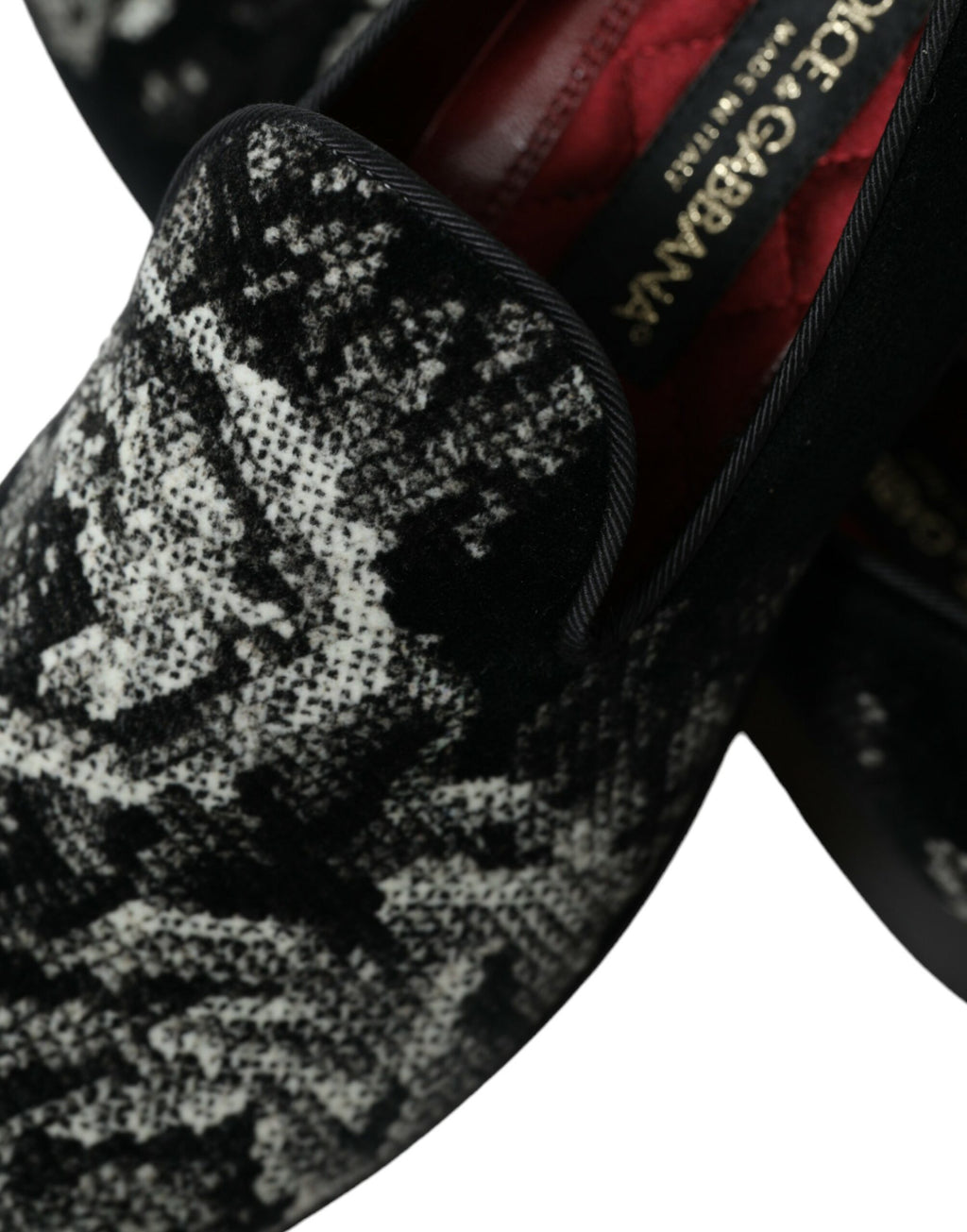 Mocassins noirs Dolce & Gabbana pour hommes avec motif floral, chaussures de ville élégantes en cuir.