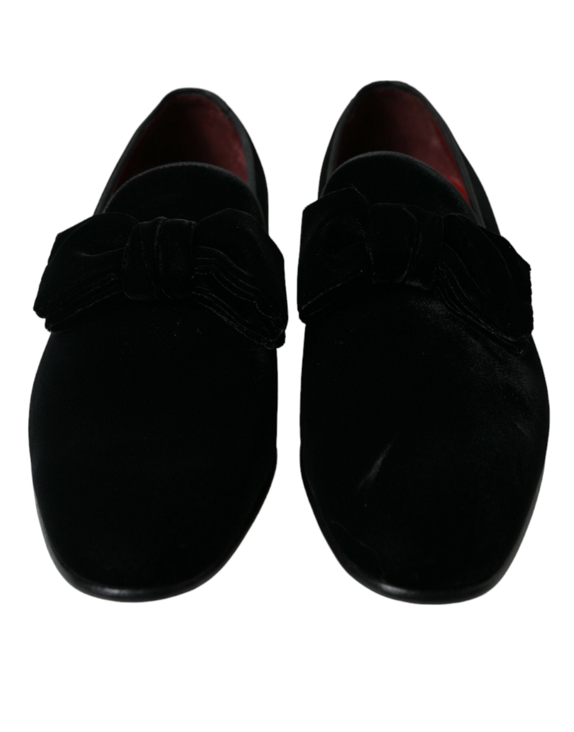 Mocassins en velours noir Dolce & Gabbana pour homme, chaussures formelles élégantes avec détails sophistiqués.
