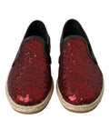 Mocassins pour hommes Dolce & Gabbana rouges à sequins, chaussures élégantes en satin avec détails brillants.