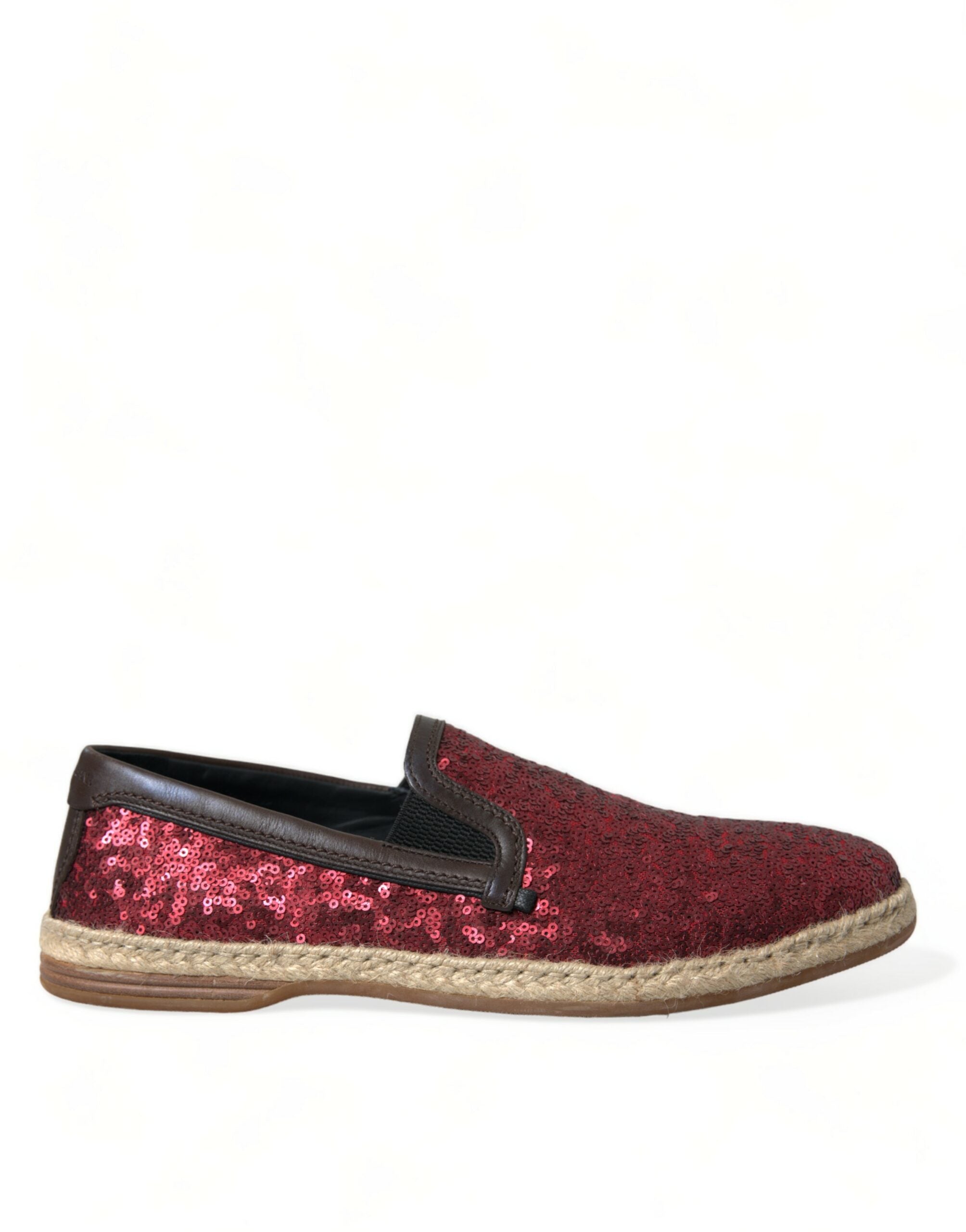 Chaussures mocassins homme Dolce & Gabbana rouges à sequins brillants, slippers élégants en velours avec semelle en caoutchouc.