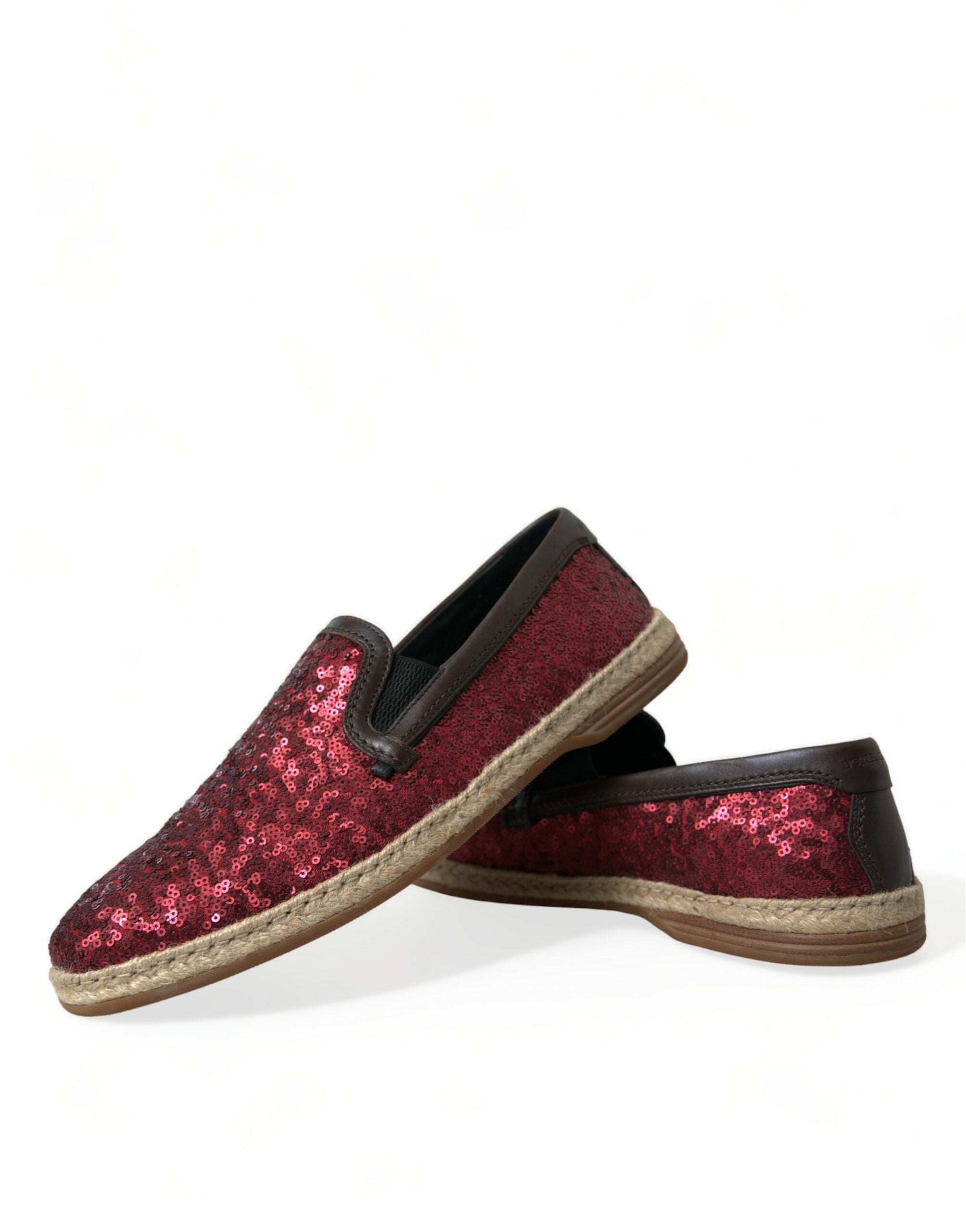 Mocassins rouges à sequins Dolce & Gabbana pour hommes, chaussures élégantes en satin brillant et design sophistiqué.