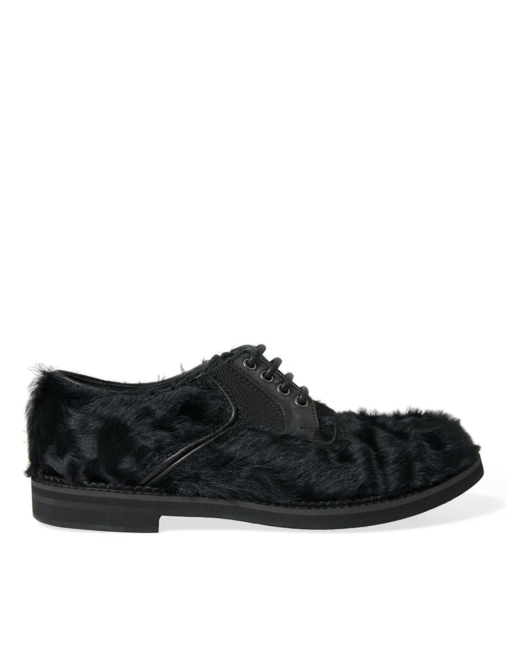 Chaussures Derby en cuir noir avec fourrure et lacets de Dolce & Gabbana, élégantes et sophistiquées.