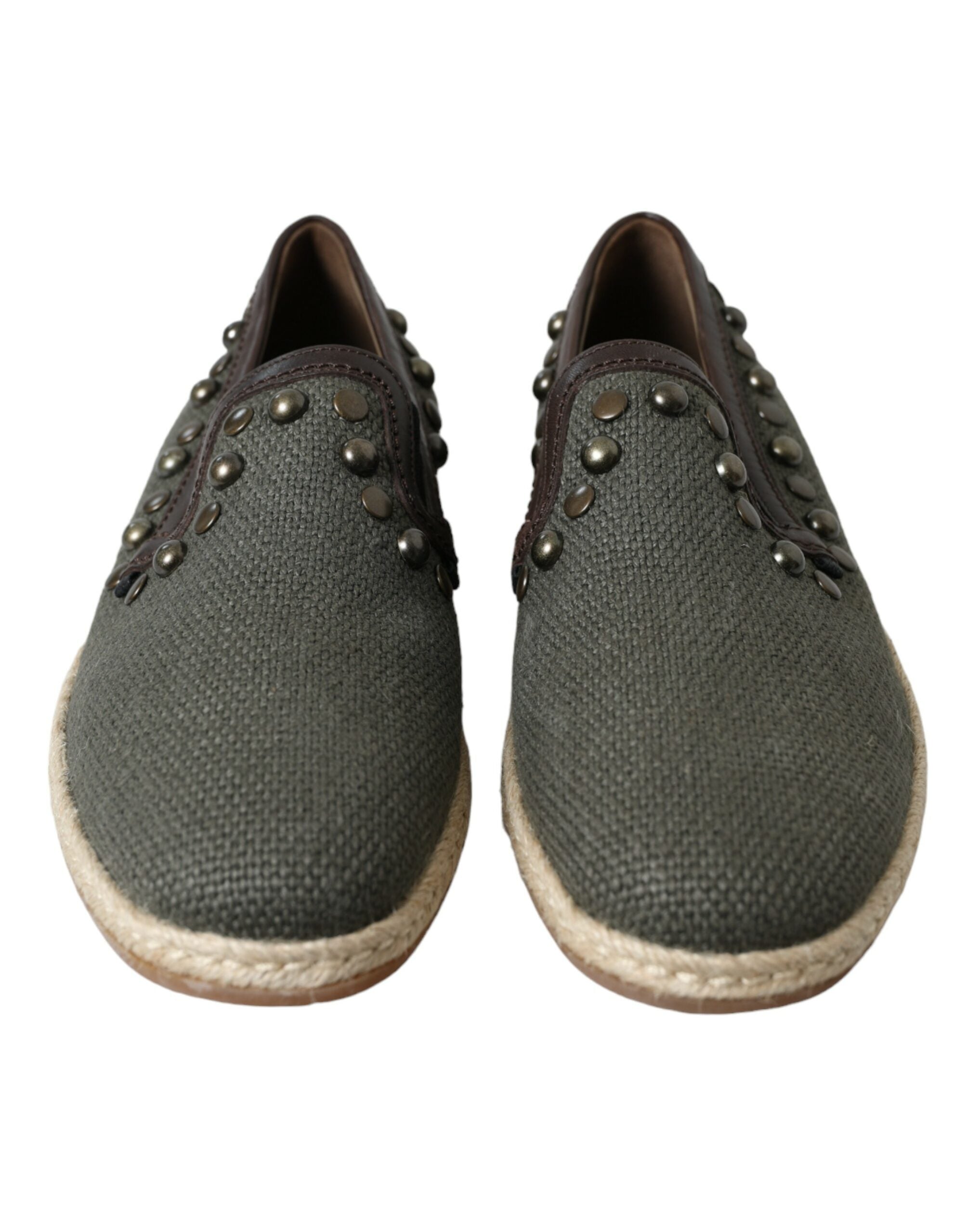 Chaussures mocassins en lin gris et cuir avec clous Dolce & Gabbana, élégantes et sophistiquées pour homme.