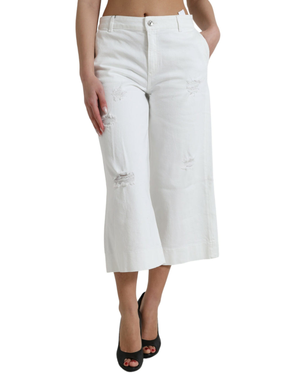 Jeans en coton blanc Dolce & Gabbana, coupe courte et large, avec jambes larges et style décontracté.