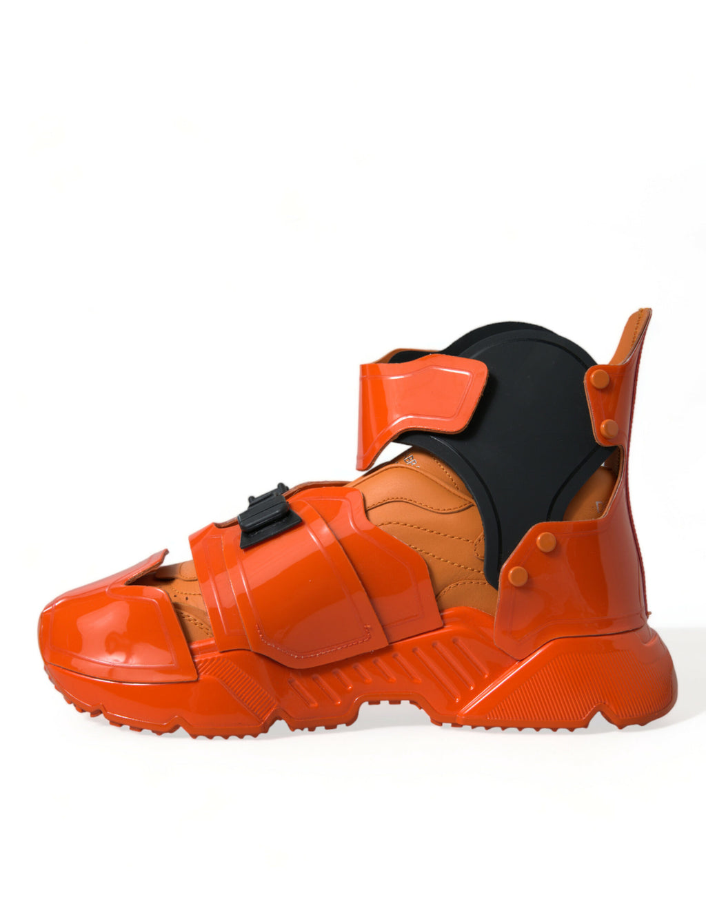 Chaussures high top Dolce & Gabbana orange à panneaux multicolores, baskets chunky pour style tendance et moderne.