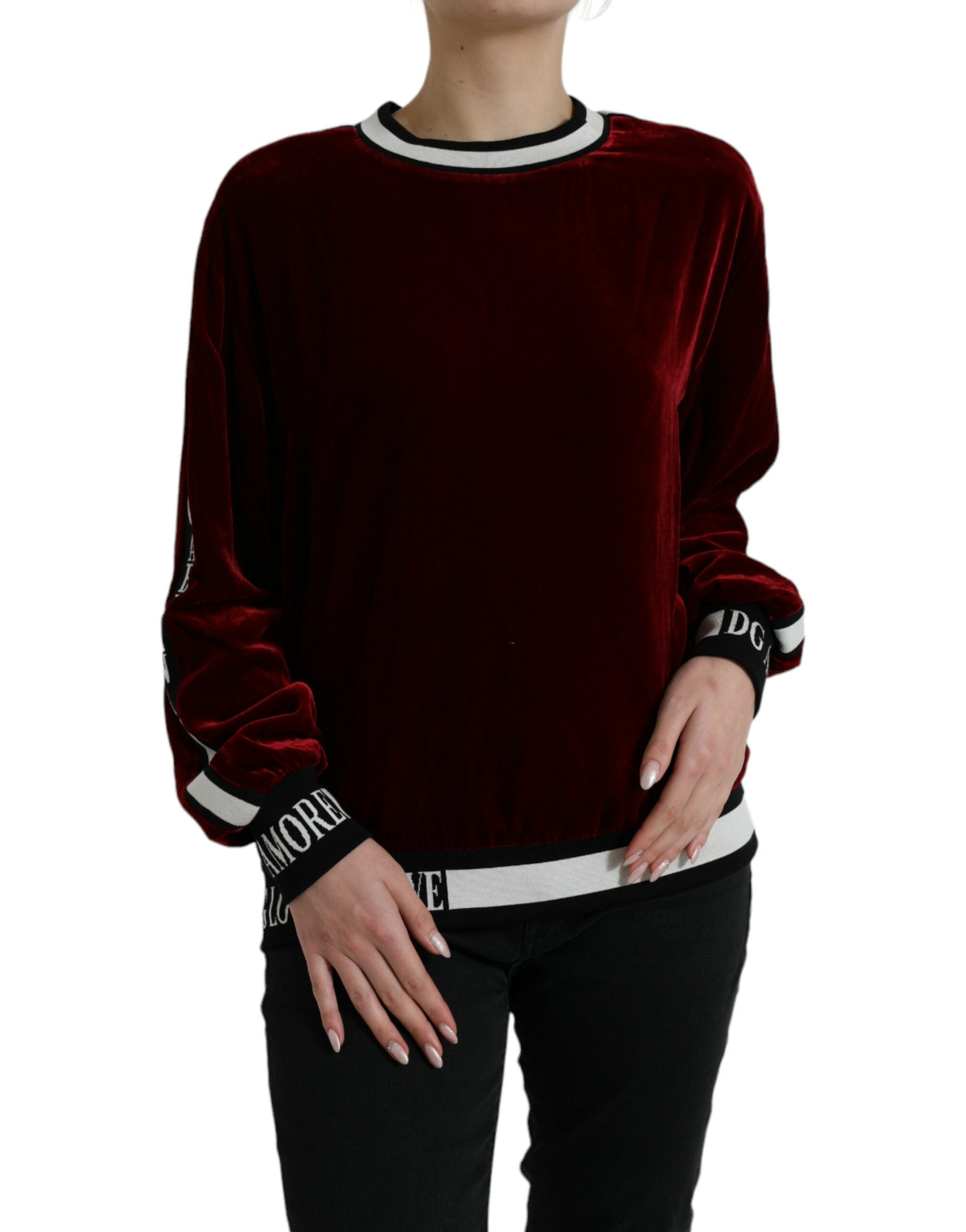 Pull Dolce & Gabbana en velours bordeaux à col rond, pull-over élégant et confortable pour femmes.