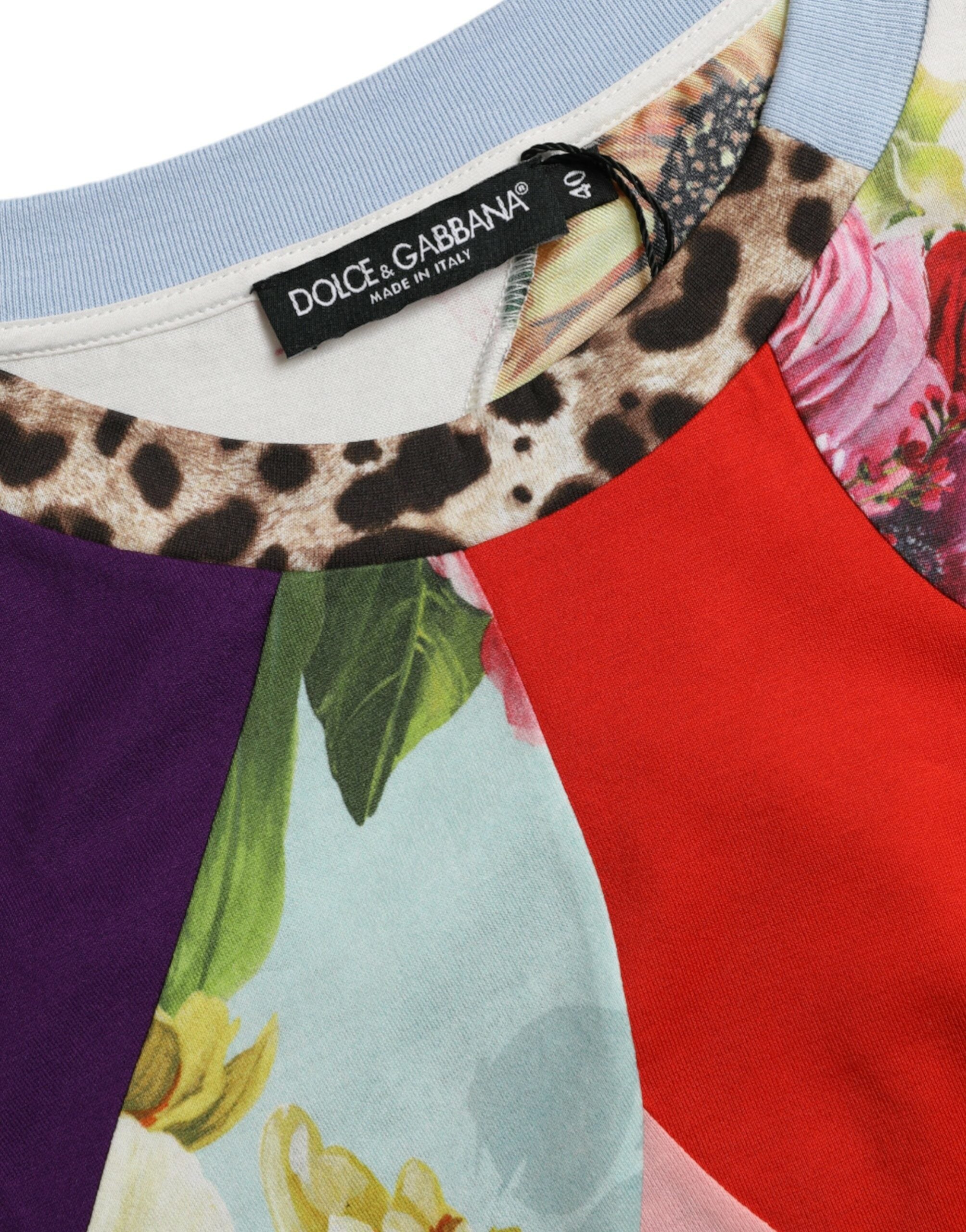 Chemisier Dolce & Gabbana en coton et soie à patchwork multicolore, avec détails élégants et tissu léger.
