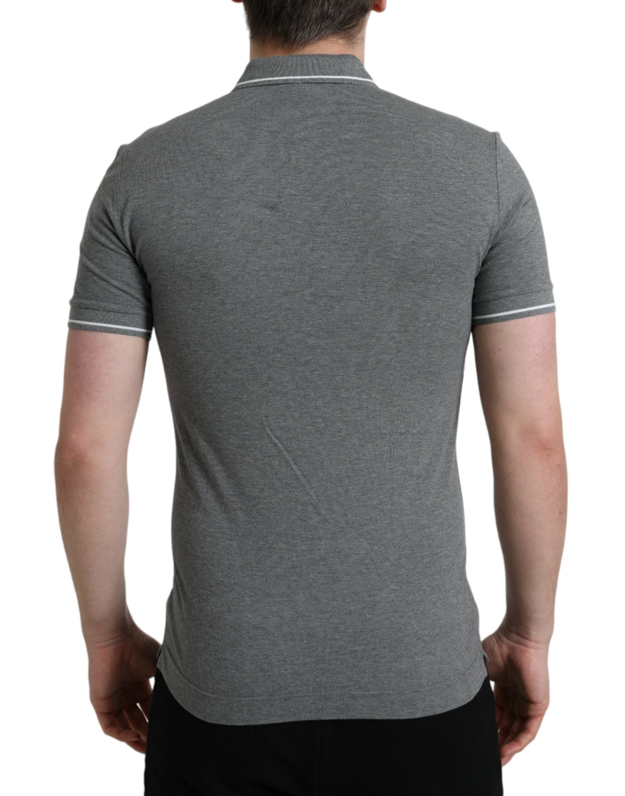 T-shirt à col avec manches courtes gris de Dolce & Gabbana, coupe classique et détails de style élégant.