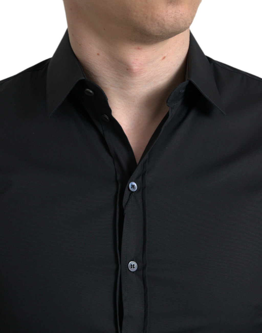 Chemise formelle Dolce & Gabbana en coton noir, ajustée, à coupe slim, avec col classique et boutons visibles.
