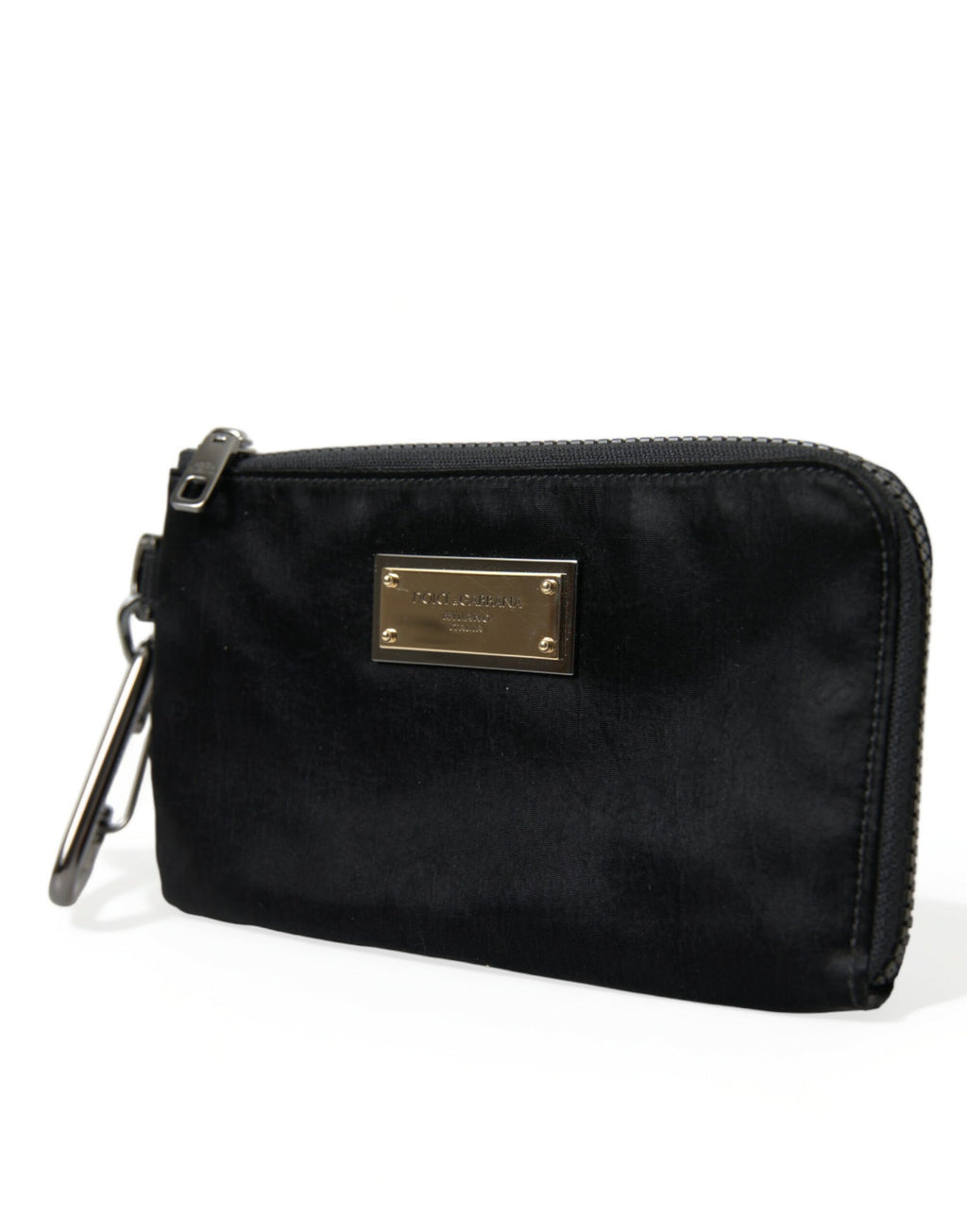 Pochette Dolce & Gabbana en nylon noir avec plaque logo, porte-clés intégré, design élégant et pratique.
