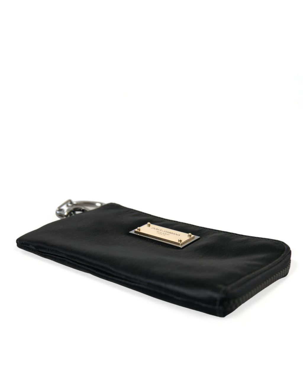 Pochette Dolce & Gabbana en nylon noir avec logo, porte-clés et bracelet, sac clutch élégant et pratique.