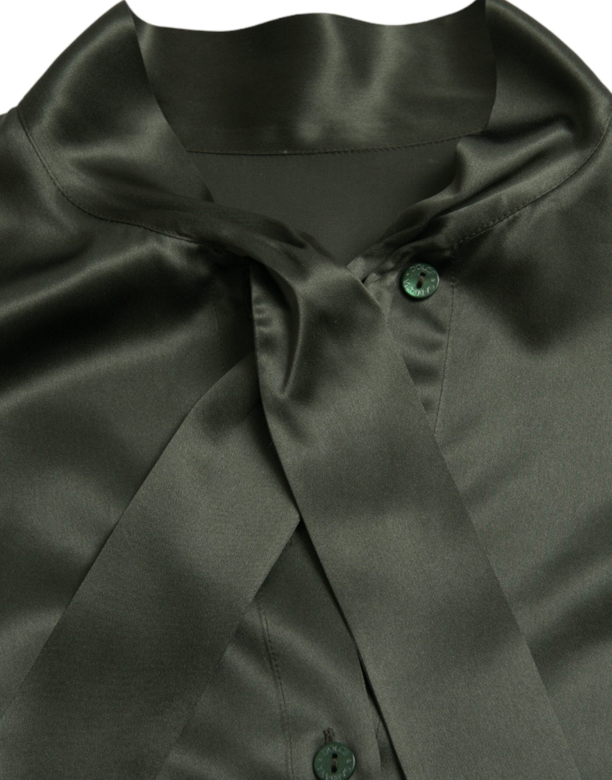 Chemisier gris à manches longues avec col ascot Dolce & Gabbana, élégance et style raffinés.
