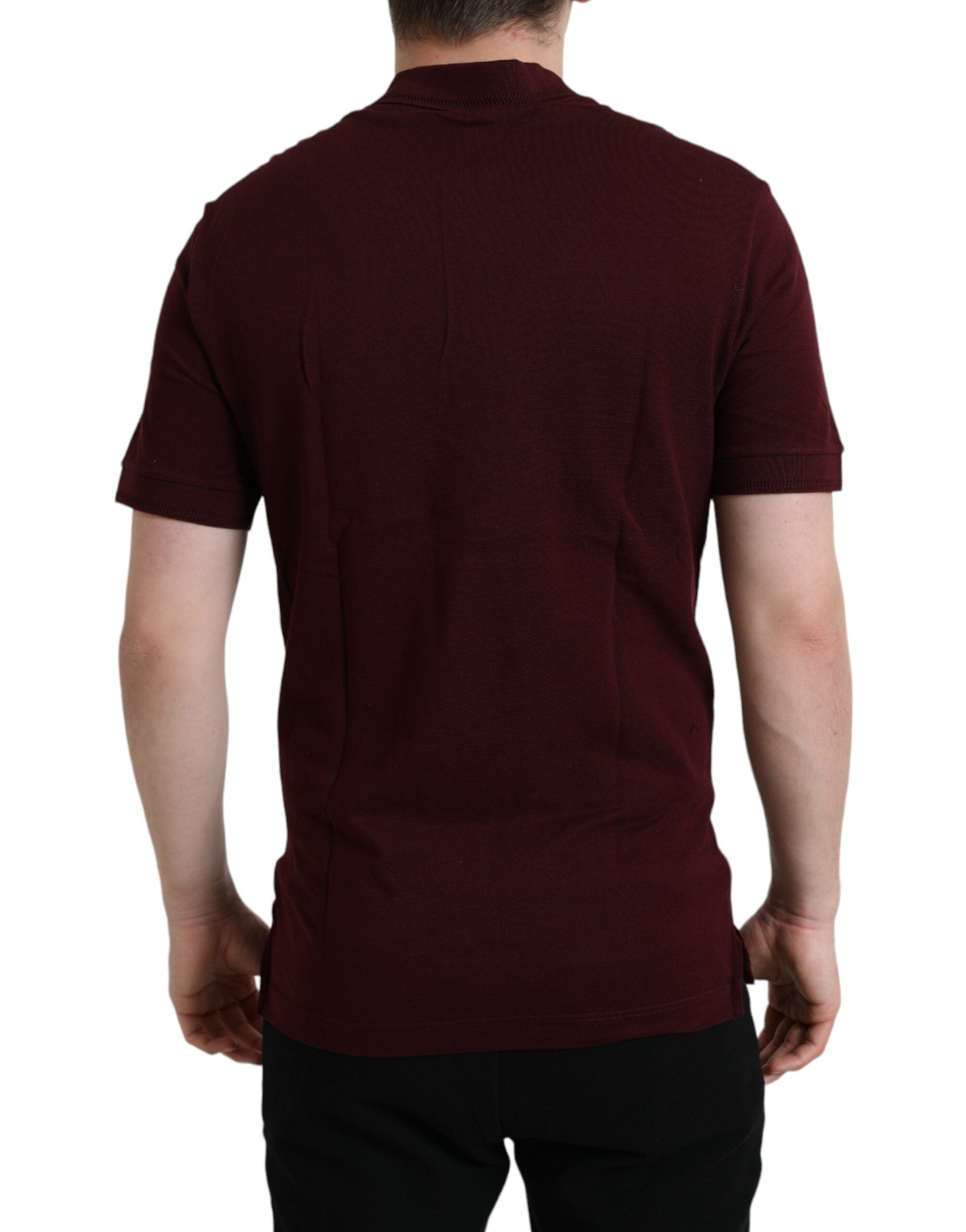 T-shirt polo Dolce & Gabbana à manches courtes bordeaux avec col, vue de face.