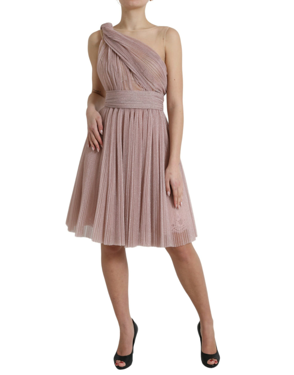 Robe Dolce & Gabbana en tulle lilas clair plissé, à une épaule, avec détails en lamé élégants.