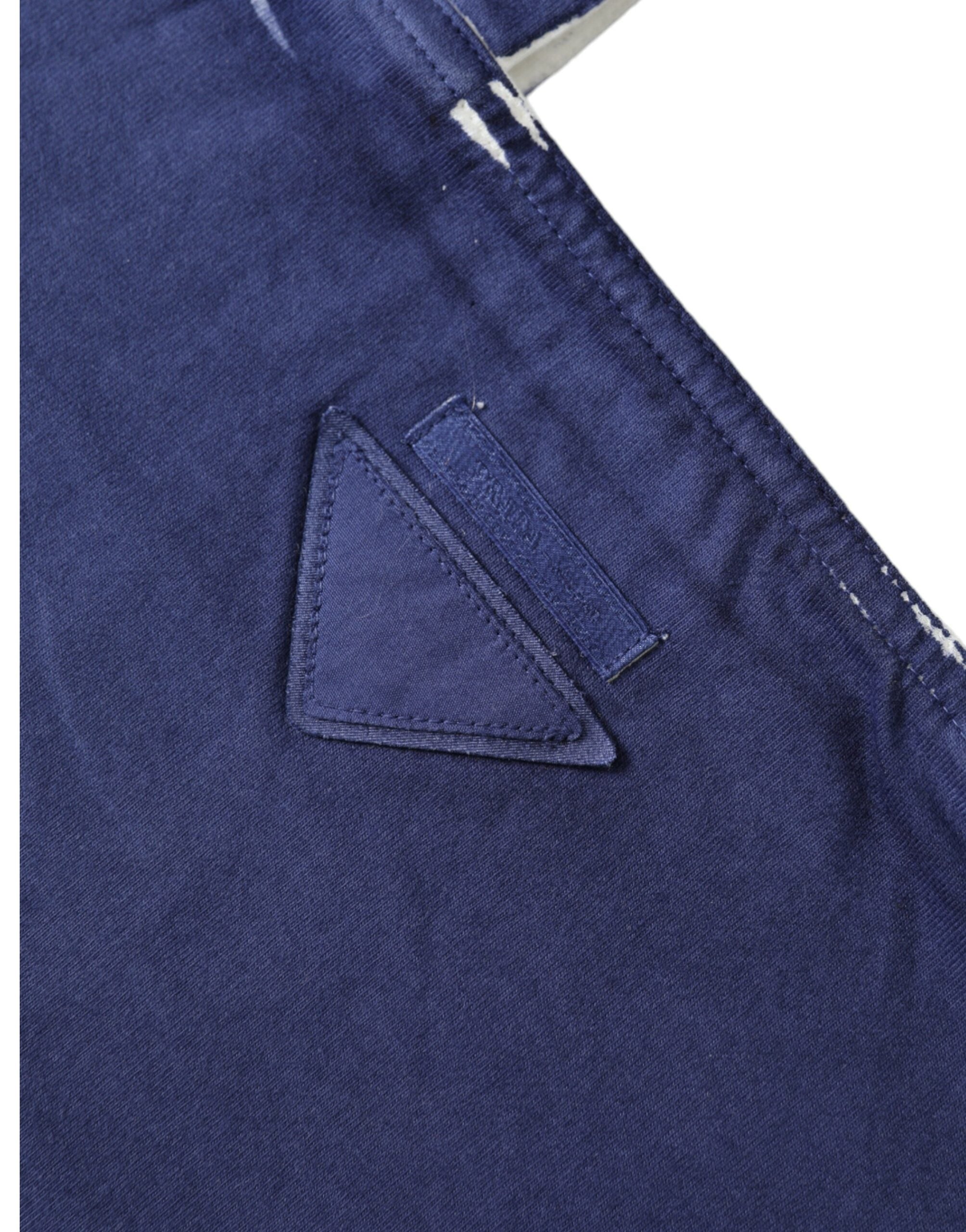 Sac cabas Prada en jersey bleu avec logo, tissu léger et spacieux pour shopping et utilisation quotidienne.