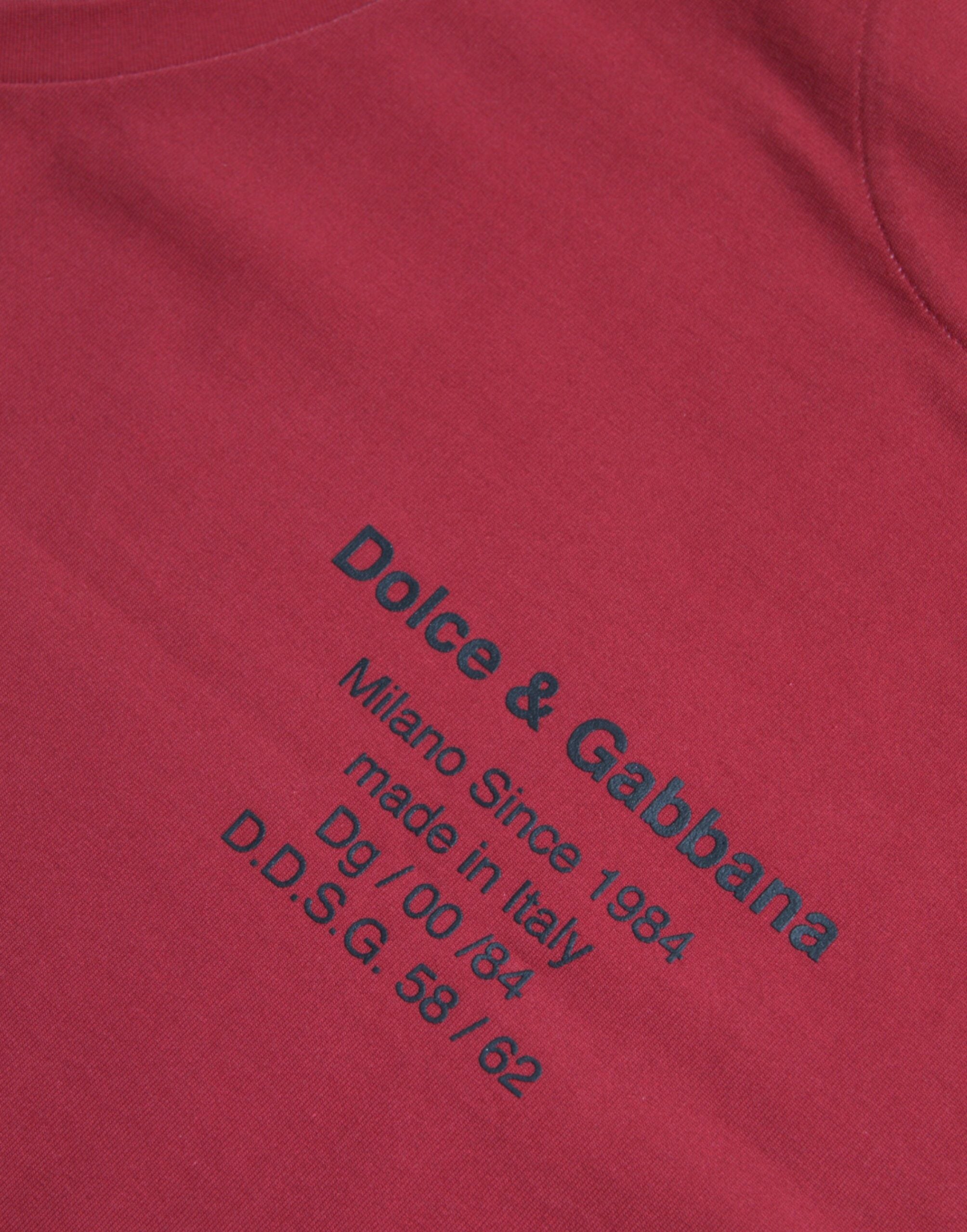 T-shirt sans manches Dolce & Gabbana à imprimé léopard rouge, style décontracté et tendance.