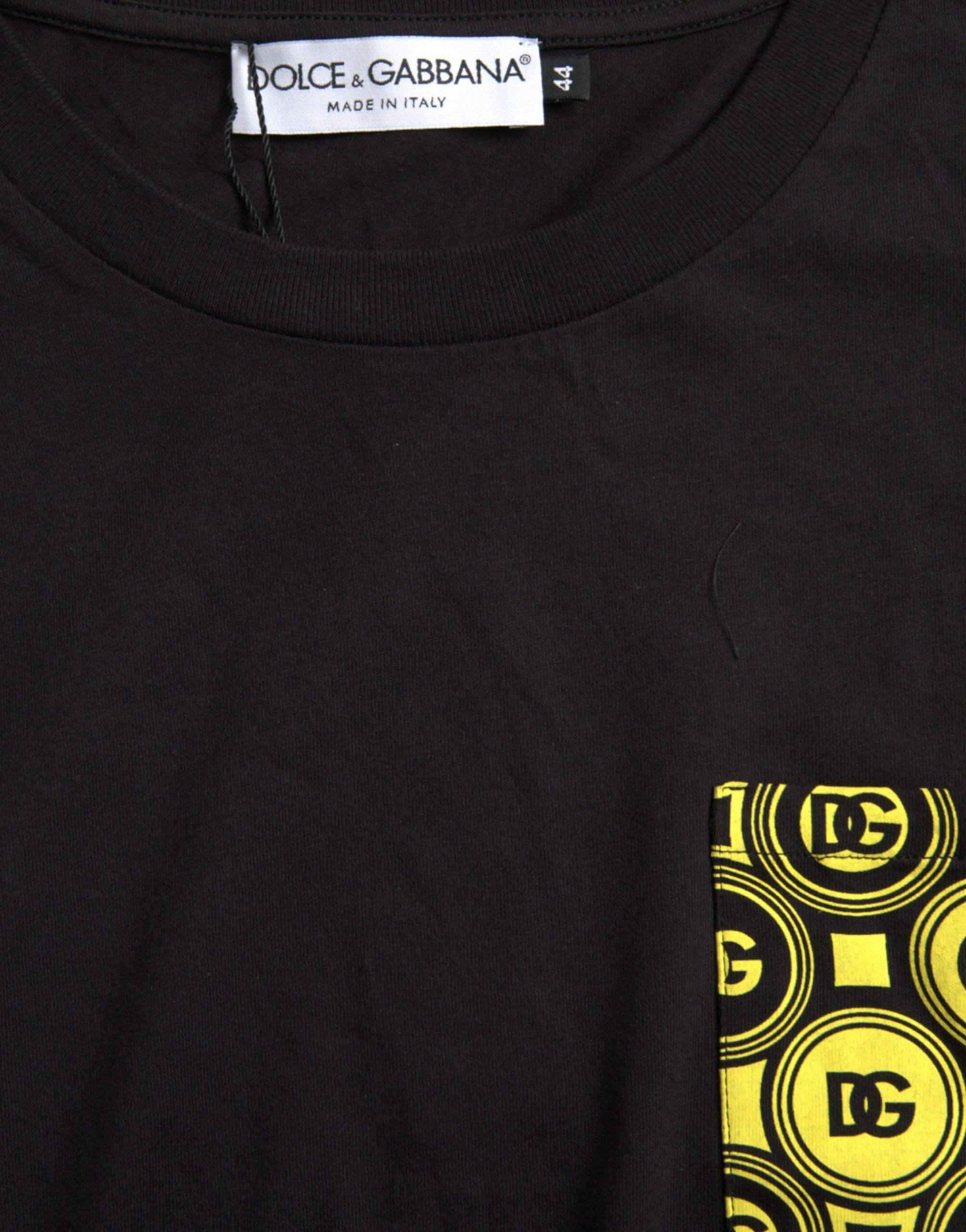 T-shirt noir imprimé Dolce & Gabbana en coton à col rond avec poche, style décontracté et moderne.