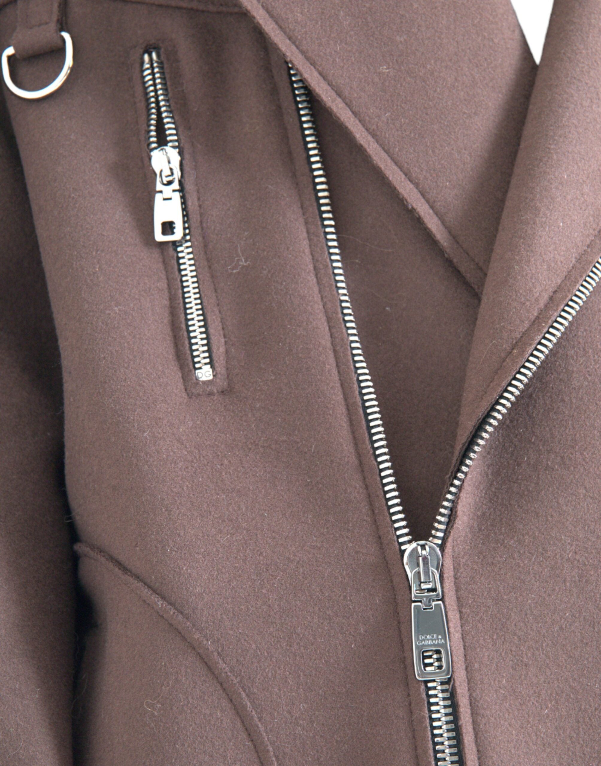 Veste courte en laine marron Dolce & Gabbana pour biker, style élégant et moderne, visible sur l'image.