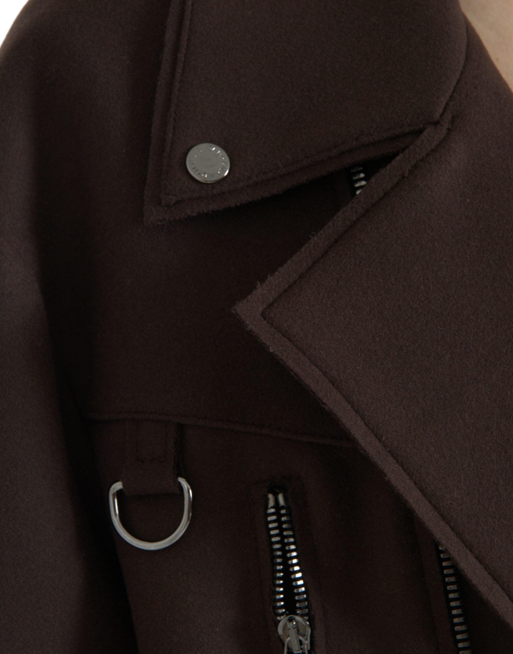 Veste courte en laine marron de style motard, par Dolce & Gabbana, avec détails en cuir et coupe ajustée.