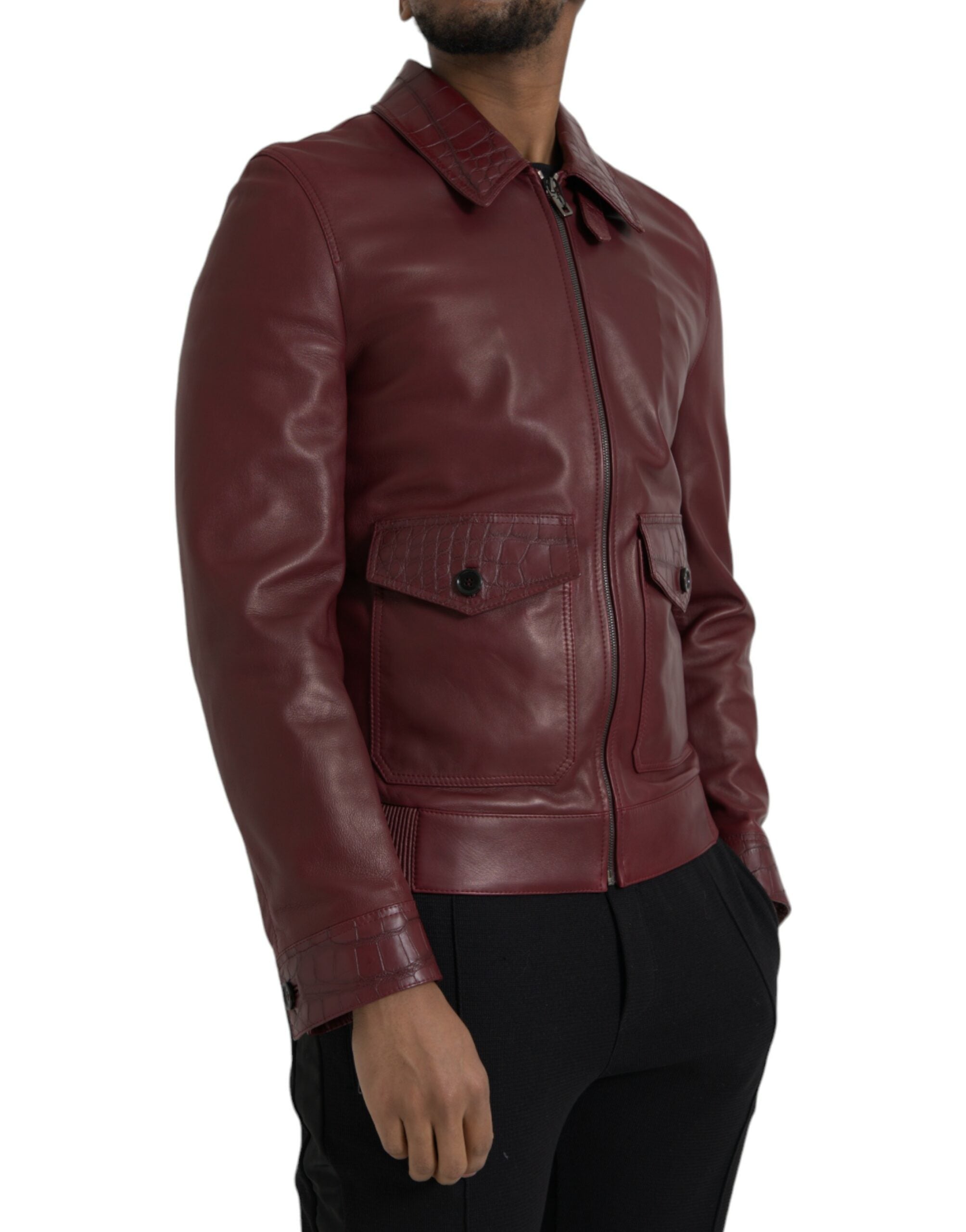 Veste en cuir exotique bordeaux Dolce & Gabbana, veste motard zippée en cuir de luxe.