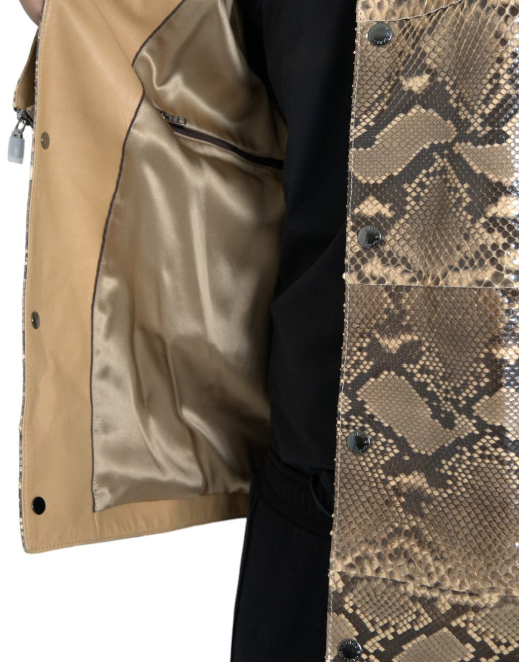 Blouson en cuir exotique beige de moto de Dolce & Gabbana, veste élégante avec détails sophistiqués.