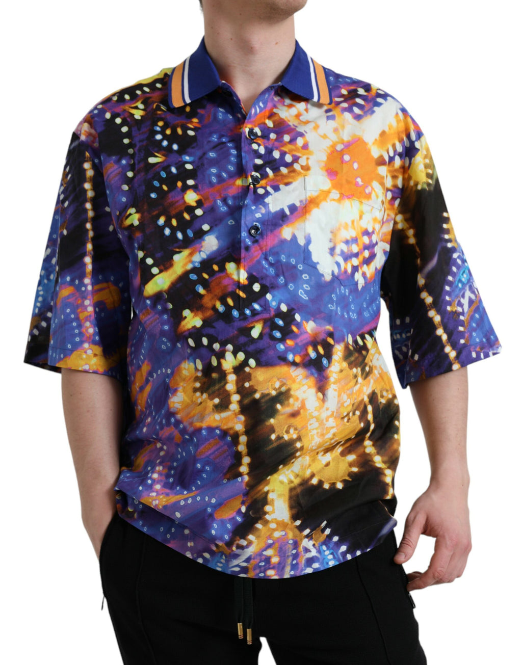Chemise décontractée en coton Dolce & Gabbana à motif Luminarie multicolore, style élégant et coloré.