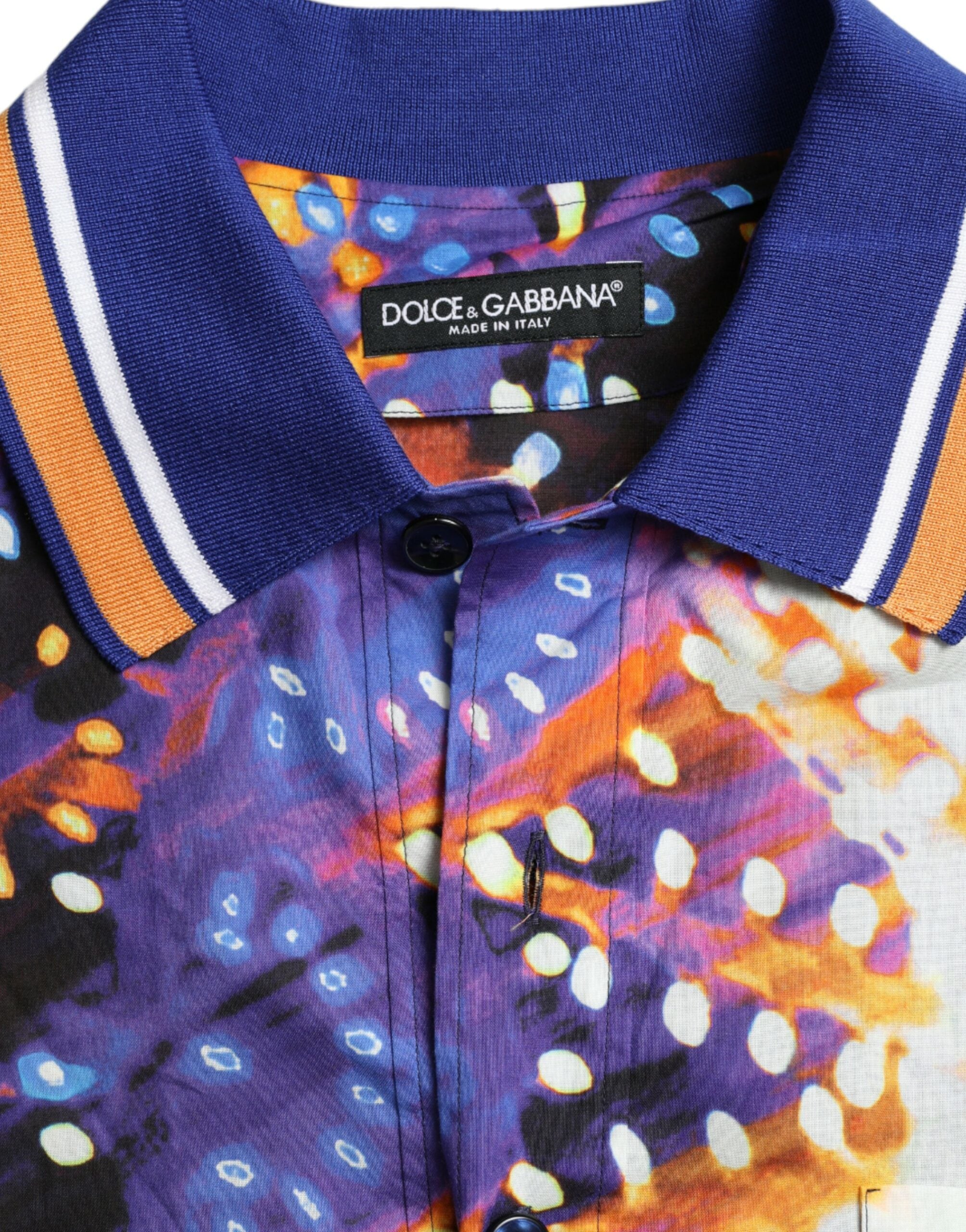 Chemise décontractée en coton Dolce & Gabbana avec imprimé multicolore Luminarie, style élégant et moderne.