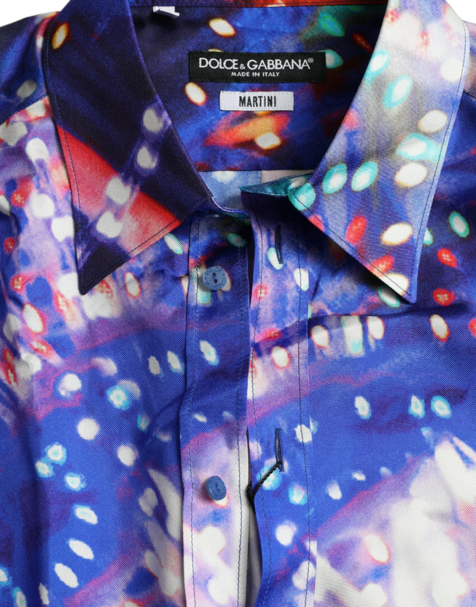 Chemise Slim Martini en soie violette Dolce & Gabbana Luminarie, détail élégant et tissu luxueux visible dans l'image.