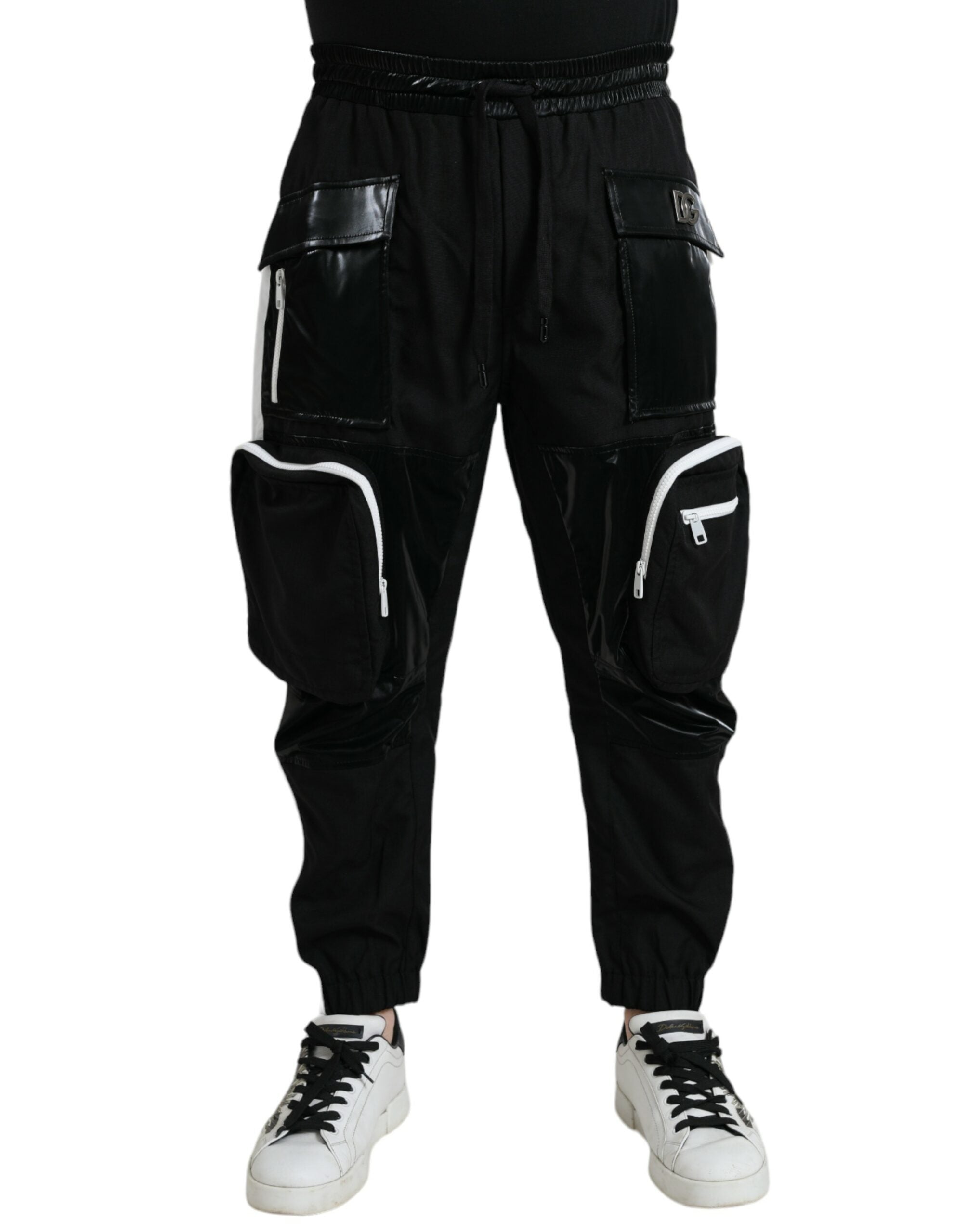 Pantalon de jogging cargo noir pour homme Dolce & Gabbana en nylon avec poches et cordons de serrage.
