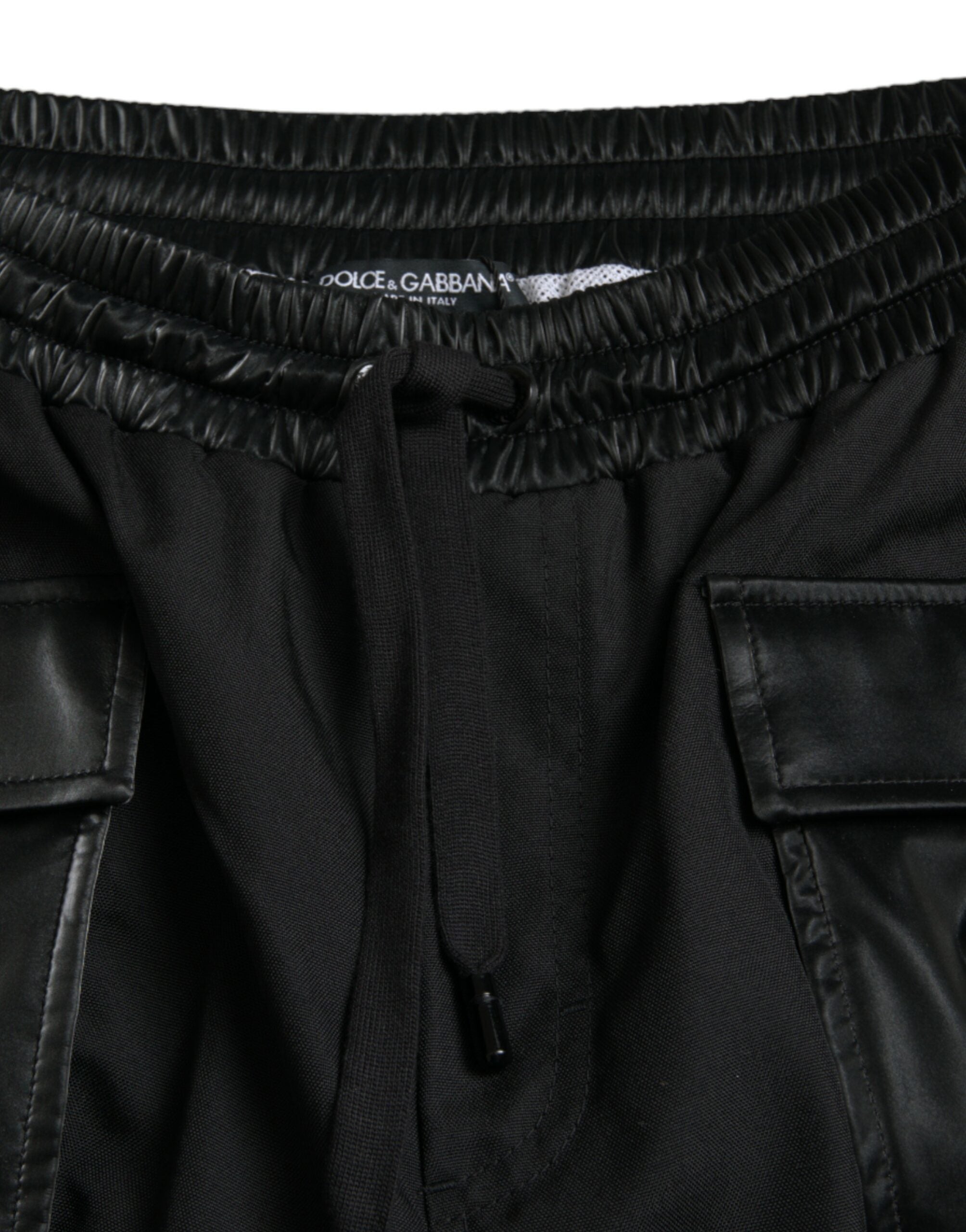 Pantalon de jogging noir en nylon Dolce & Gabbana pour homme, style cargo avec poches et couture décontractée.