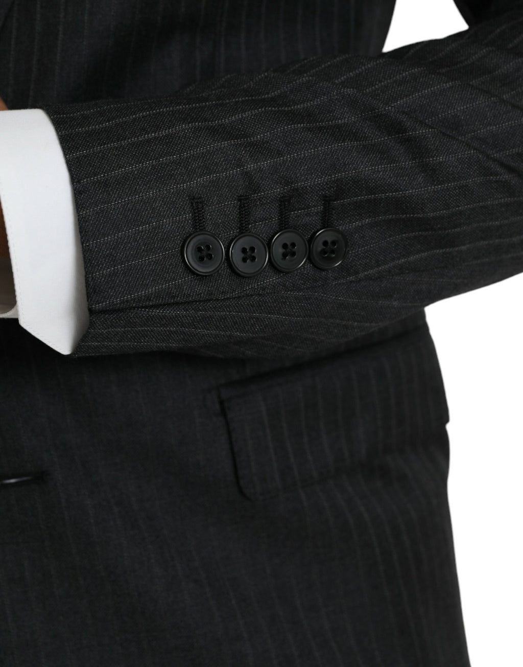 Veste blazer Dolce & Gabbana noir à rayures, coupe martini, à un bouton, portée élégante et sophistiquée.