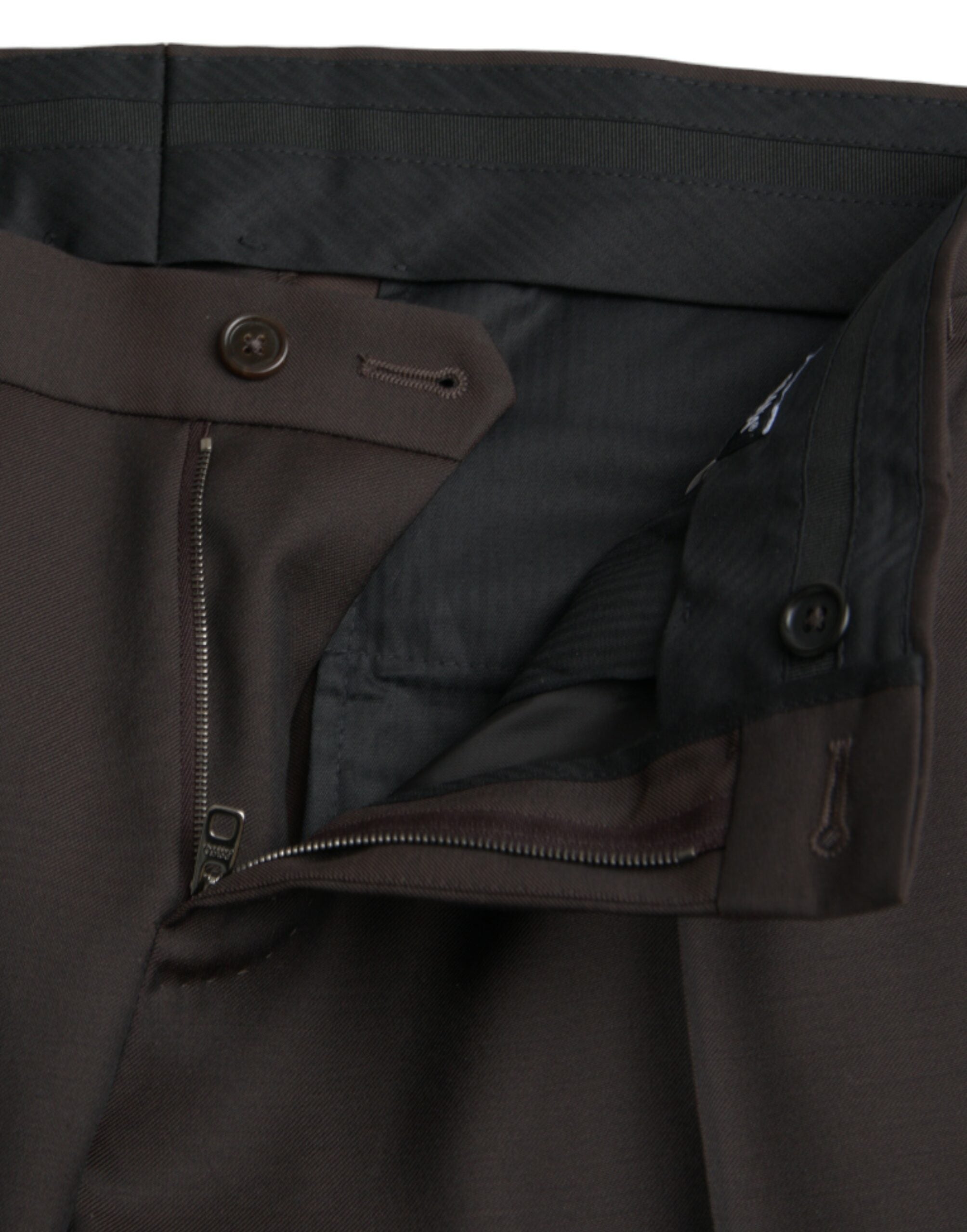 Pantalon formel en laine marron foncé Dolce & Gabbana, coupe slim, vue de face sur un fond blanc