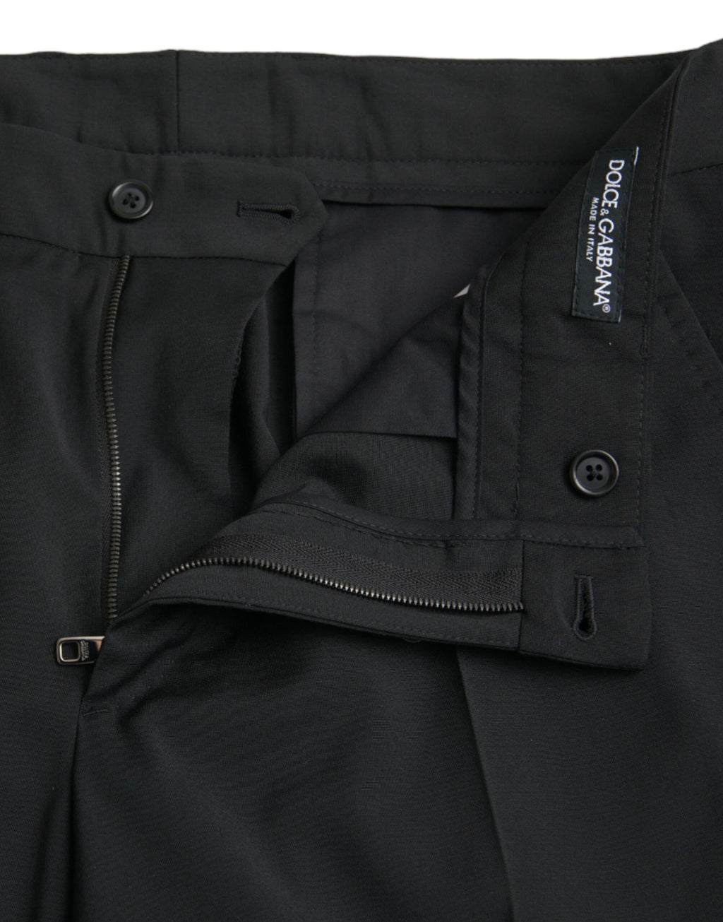 Pantalon de costume noir en laine slim fit de Dolce & Gabbana, pantalon formel élégant et ajusté pour homme.