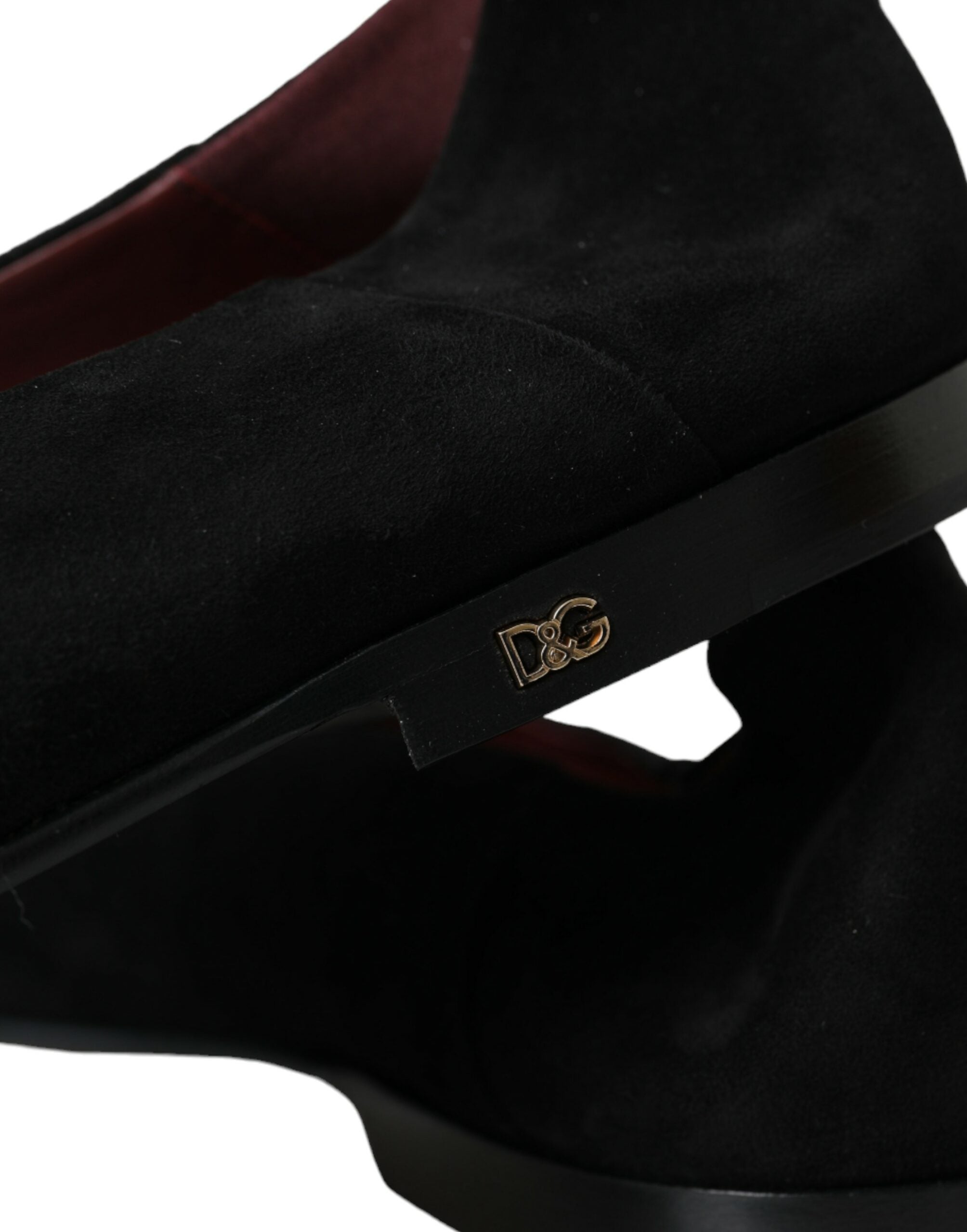 Mocassins en daim noir Dolce & Gabbana pour homme, chaussures habillées élégantes et faciles à enfiler, finition raffinée.