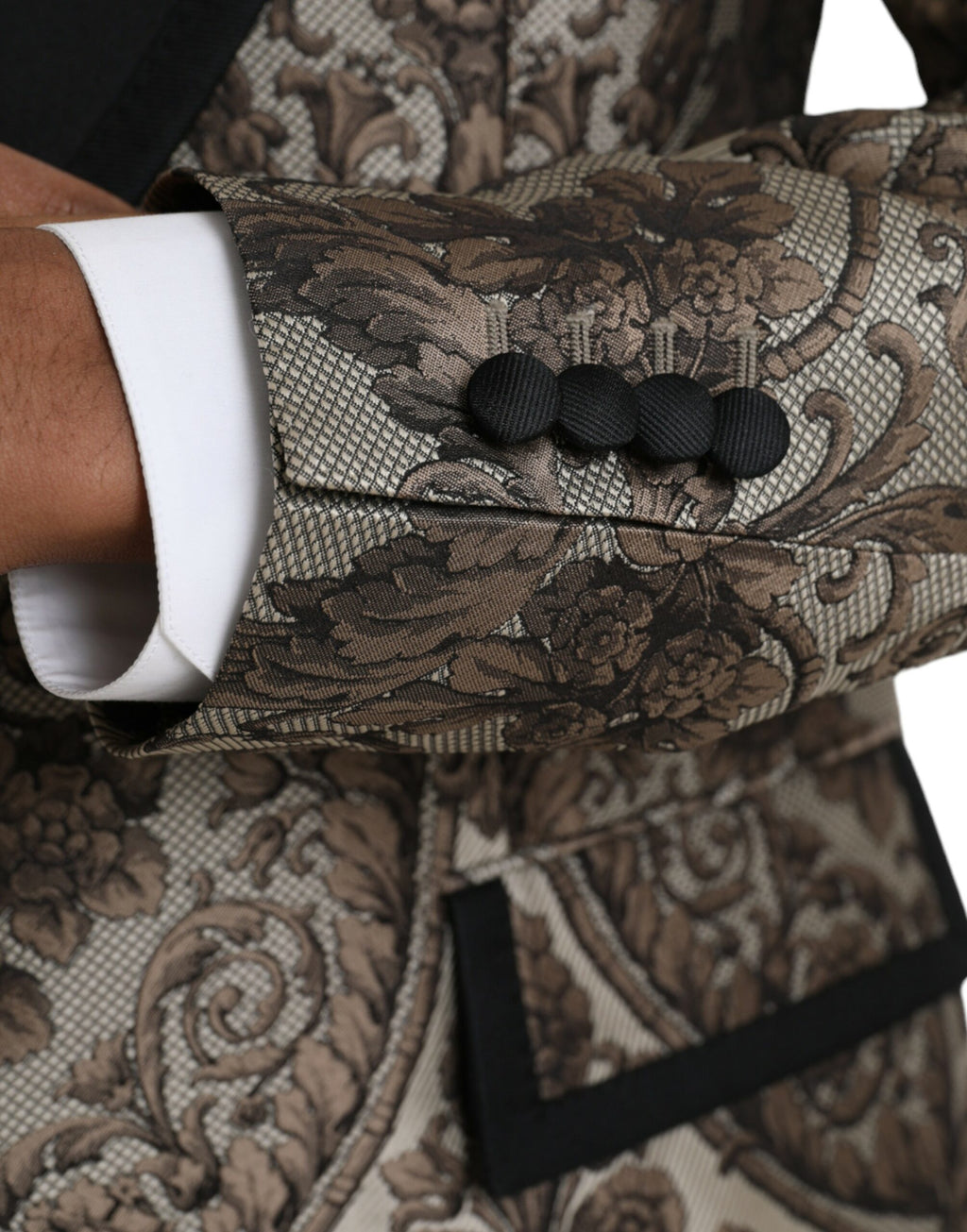 Costume trois pièces Dolce & Gabbana en jacquard floral marron, costume formel élégant avec veste, pantalon et gilet.